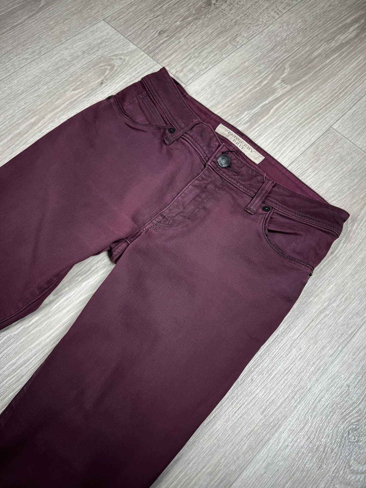 Burberry Vintage Burberry Brit Skinny Low Rise Jeans Size 25" / US 0 / IT 36 - 3 Thumbnail