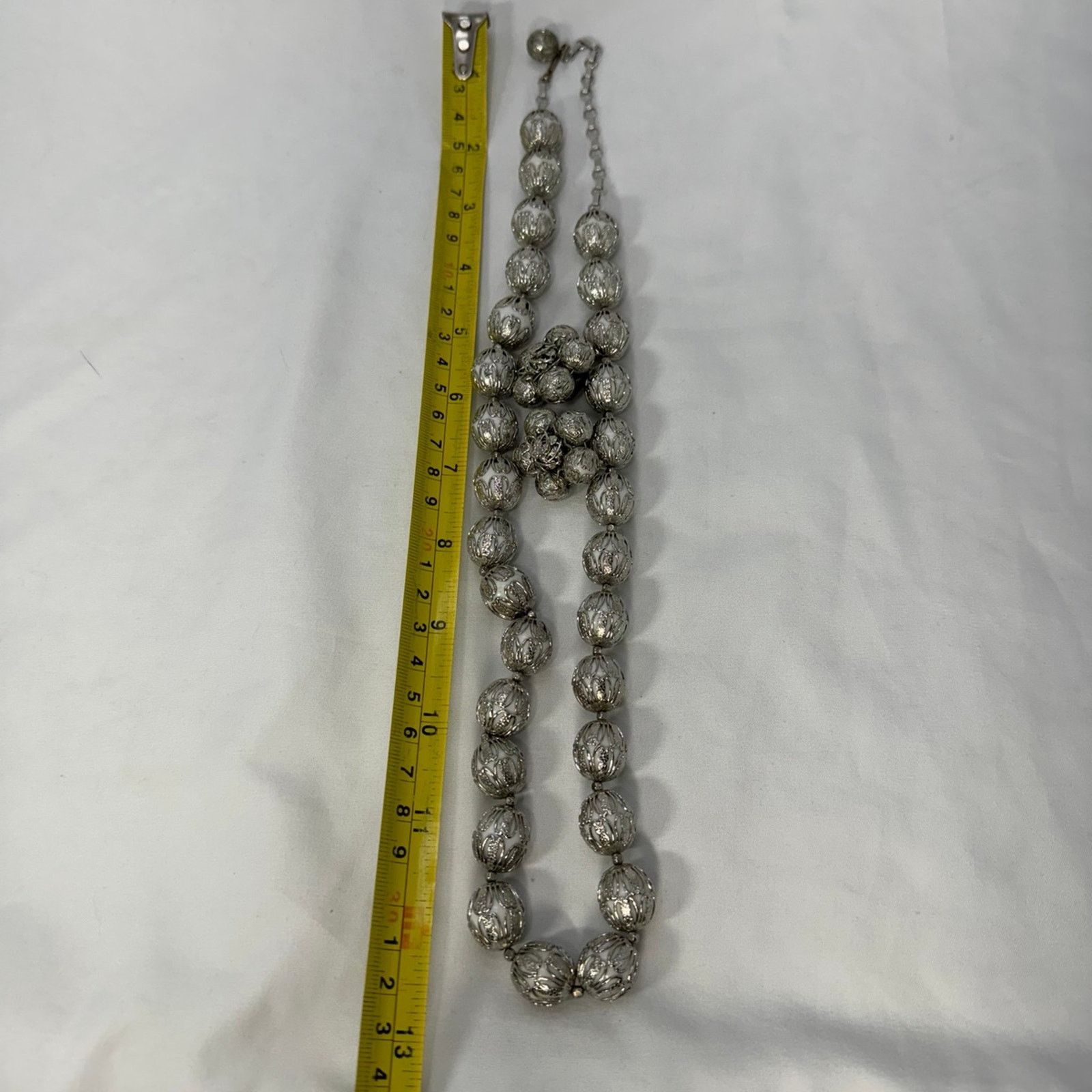 NBDN Nobrandedon VTG beaded and filigree necklace and earring set Size ONE SIZE - 7 Thumbnail