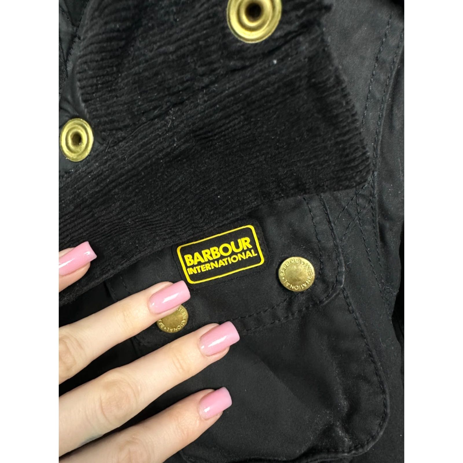 Barbour Barbour International Fins Wax Jacket Womens UK 8 Barbour Jacket Waxed Motorcycle Jacket Black Size UK 8 Women Size S / US 4 / IT 40 - 3 Thumbnail