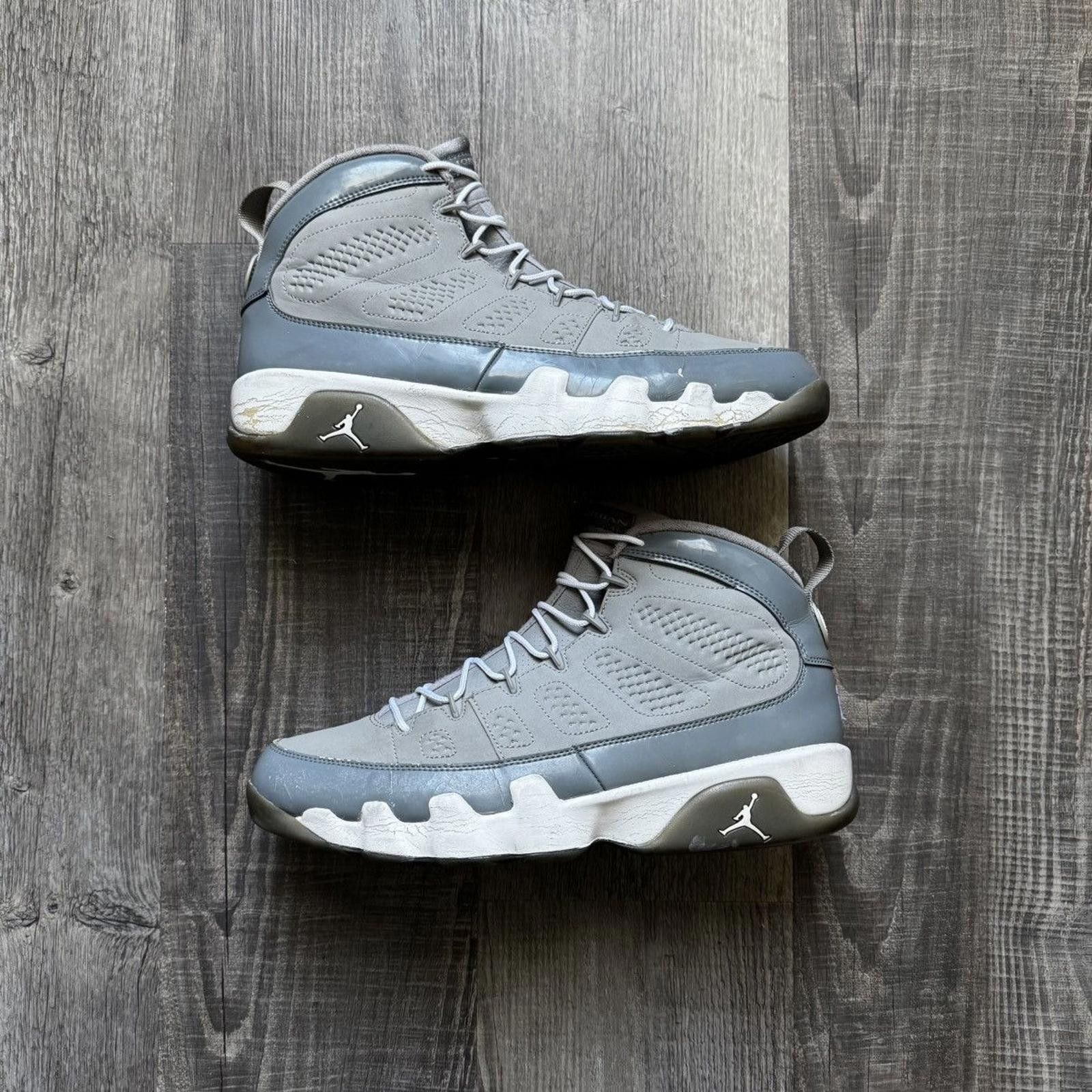 Nike NIKE • JORDAN 9 Retro "2012 Cool Grey" (12M) Size US 12 / EU 45 - 2 Thumbnail