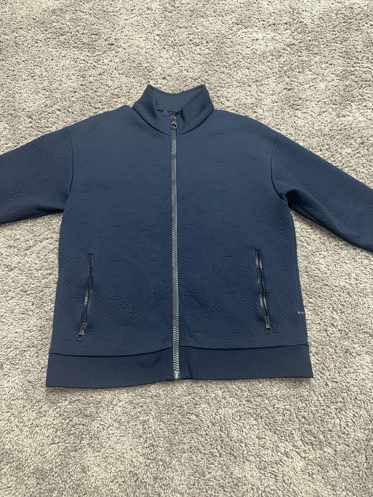 Louis Vuitton Louis Vuitton LV Sweater Sz M Size US M / EU 48-50 / 2 - 2 Thumbnail