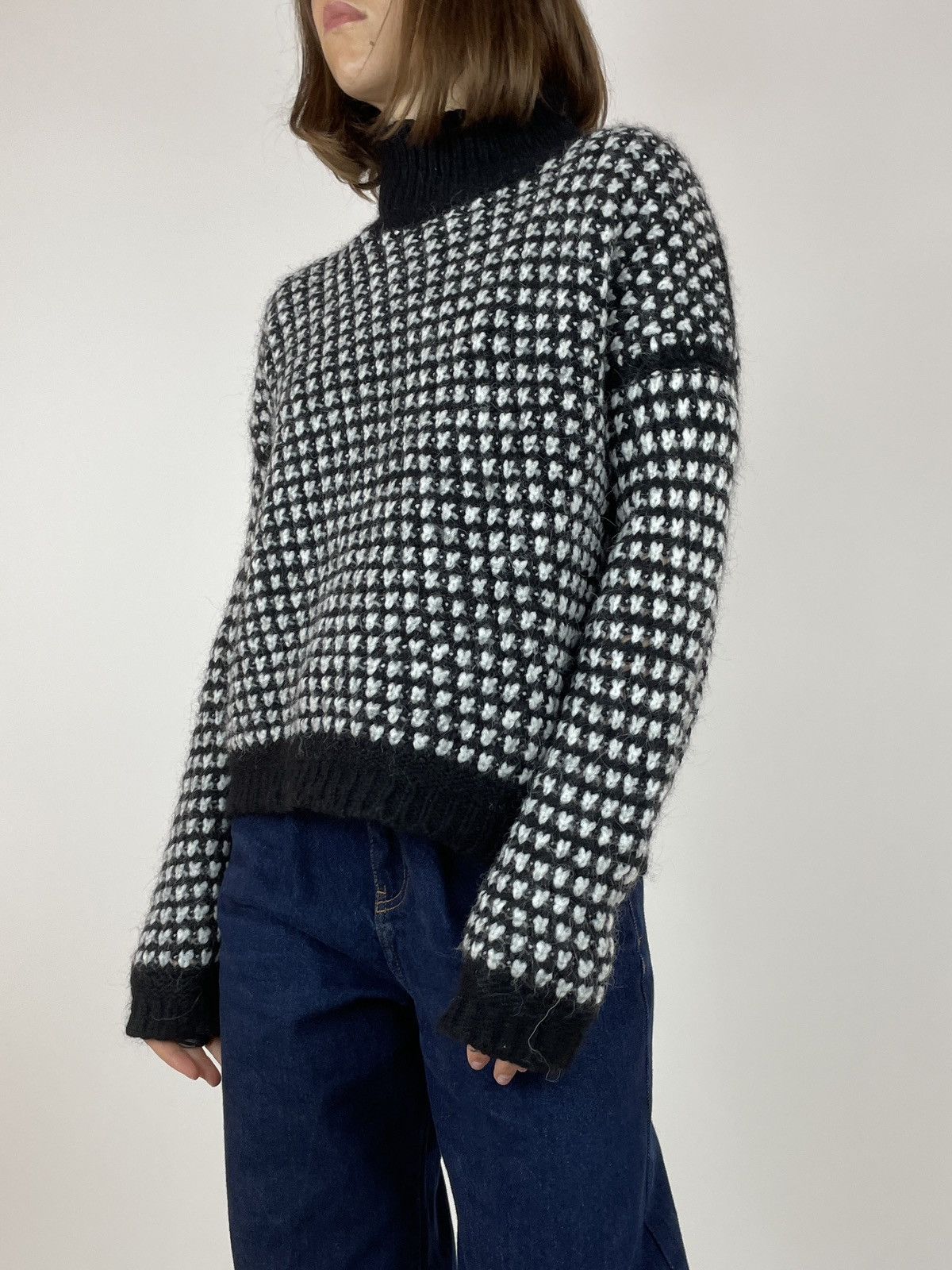 Hugo Boss HUGO BOSS WOMENS wool cropped oversized High Neck sweater Size L / US 10 / IT 46 - 3 Thumbnail