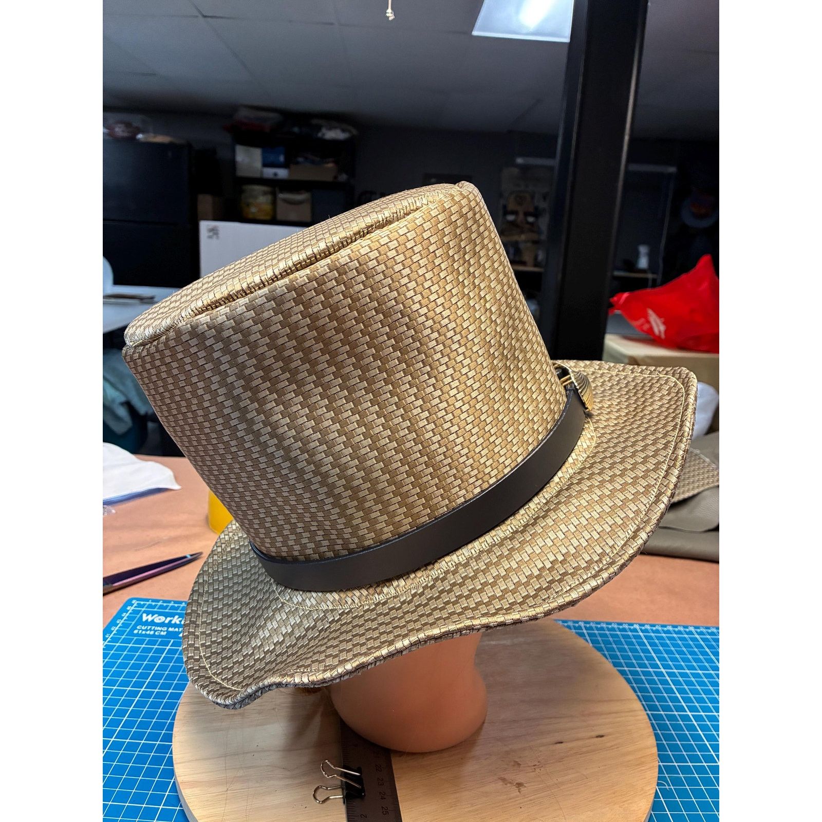 Other Rock & Roll Top Hat, Handcrafted, Gold Woven Western Size ONE SIZE - 8 Thumbnail