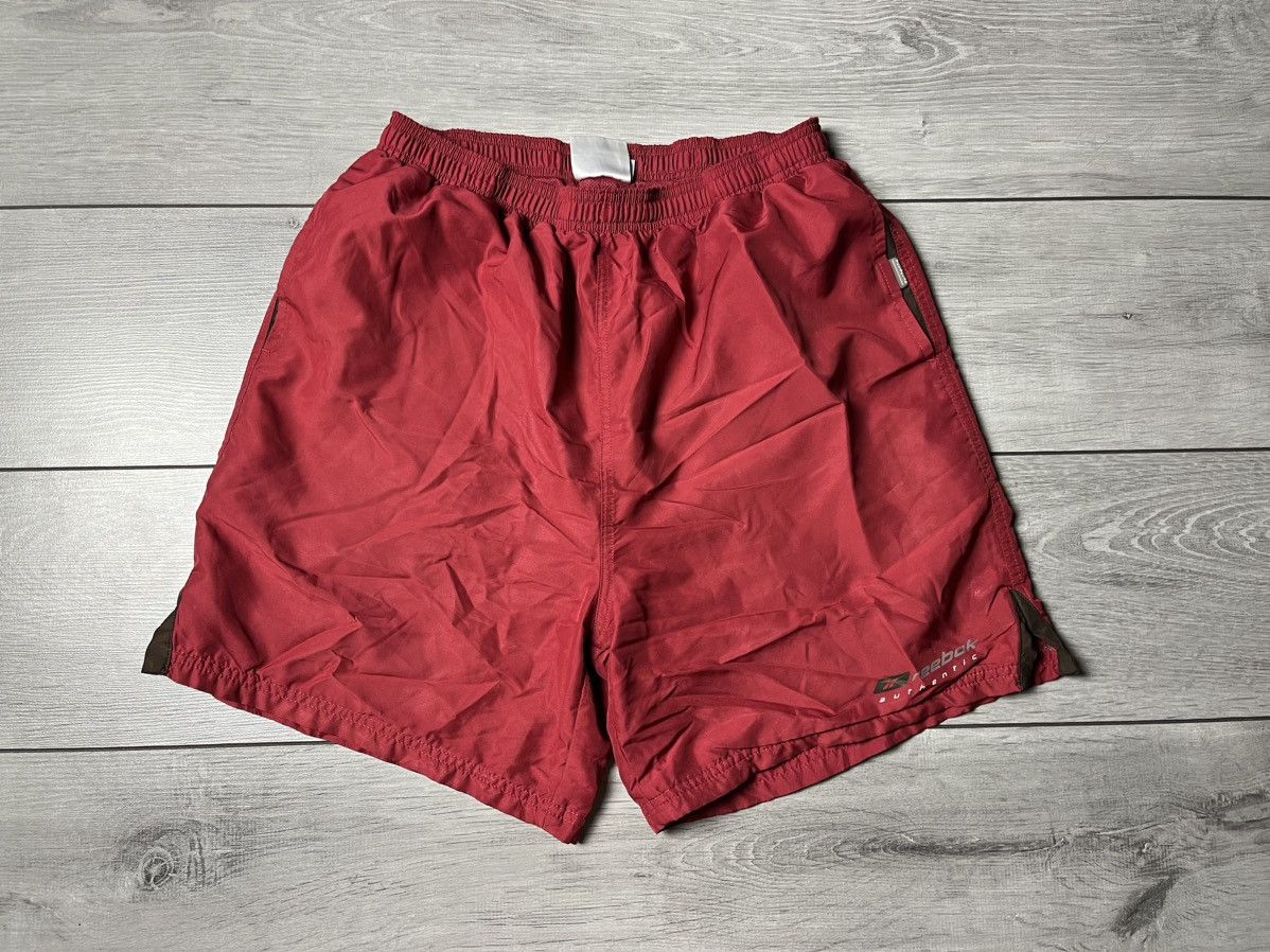 Reebok Reebok shorts authentic vintage size Large Size US 34 / EU 50 - 1 Thumbnail