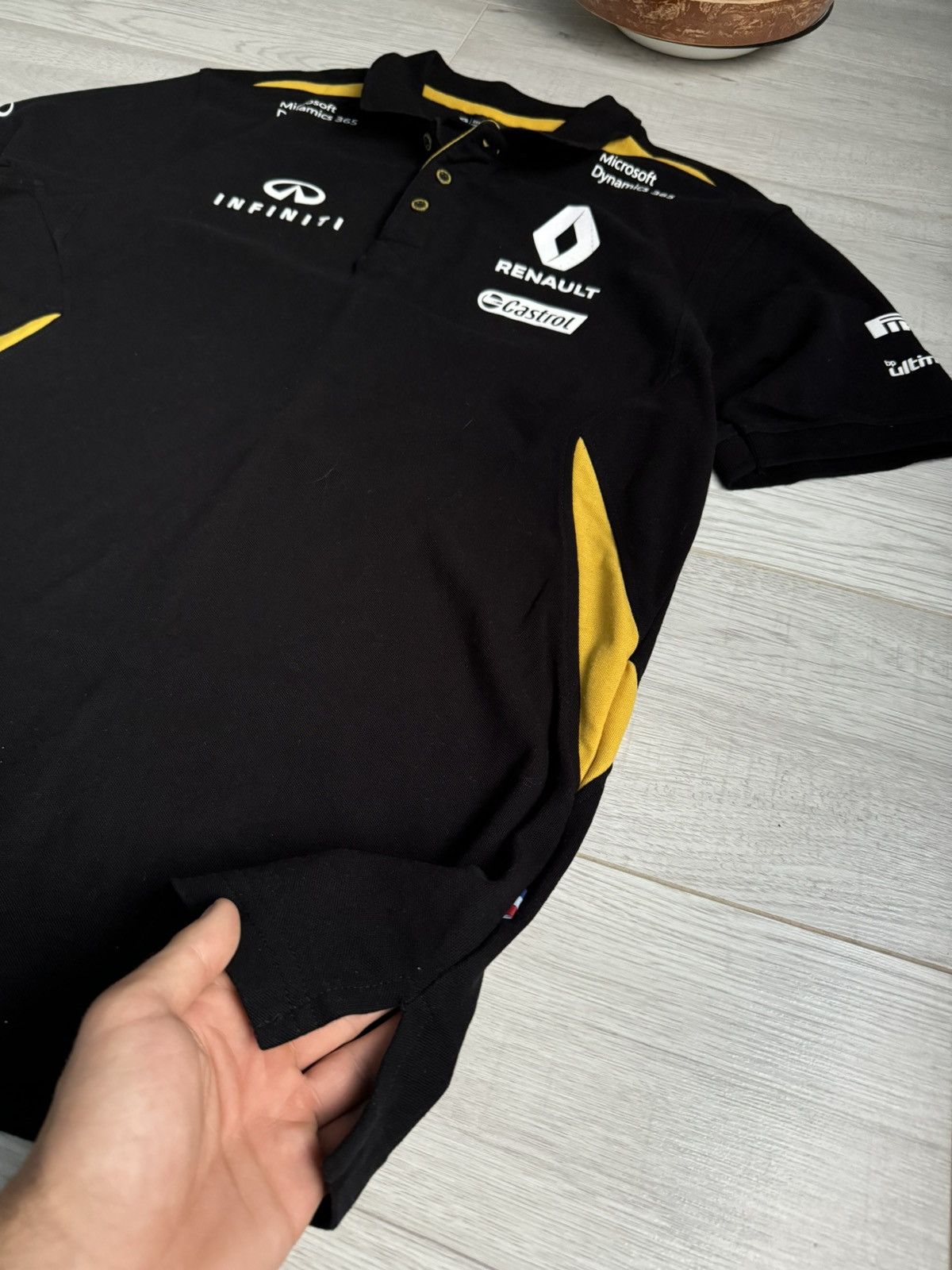 Formula 1 × Vintage Polo Formula 1 team Infiniti Renault Shirt Size US XL / EU 56 / 4 - 3 Thumbnail