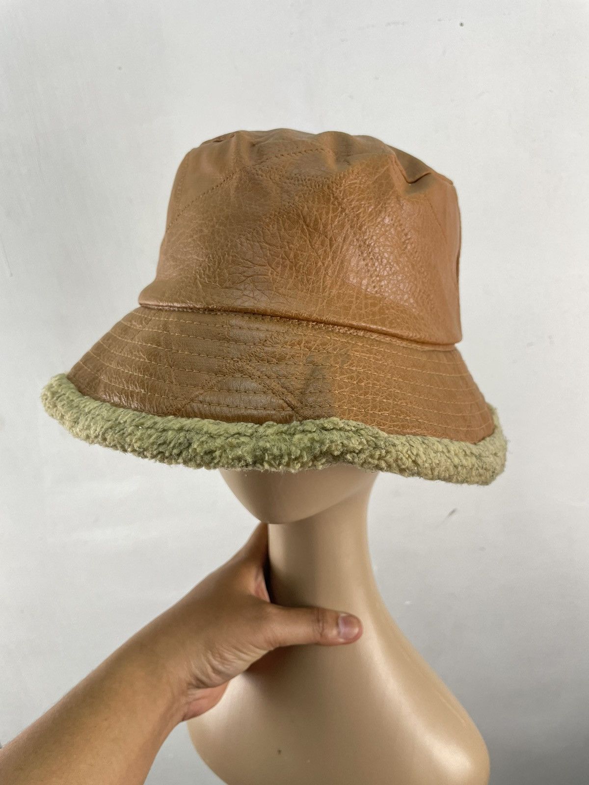 Japanese Brand Vintage Japanese Brand Leather Bucket Hat Fleece Lining Size ONE SIZE - 3 Thumbnail