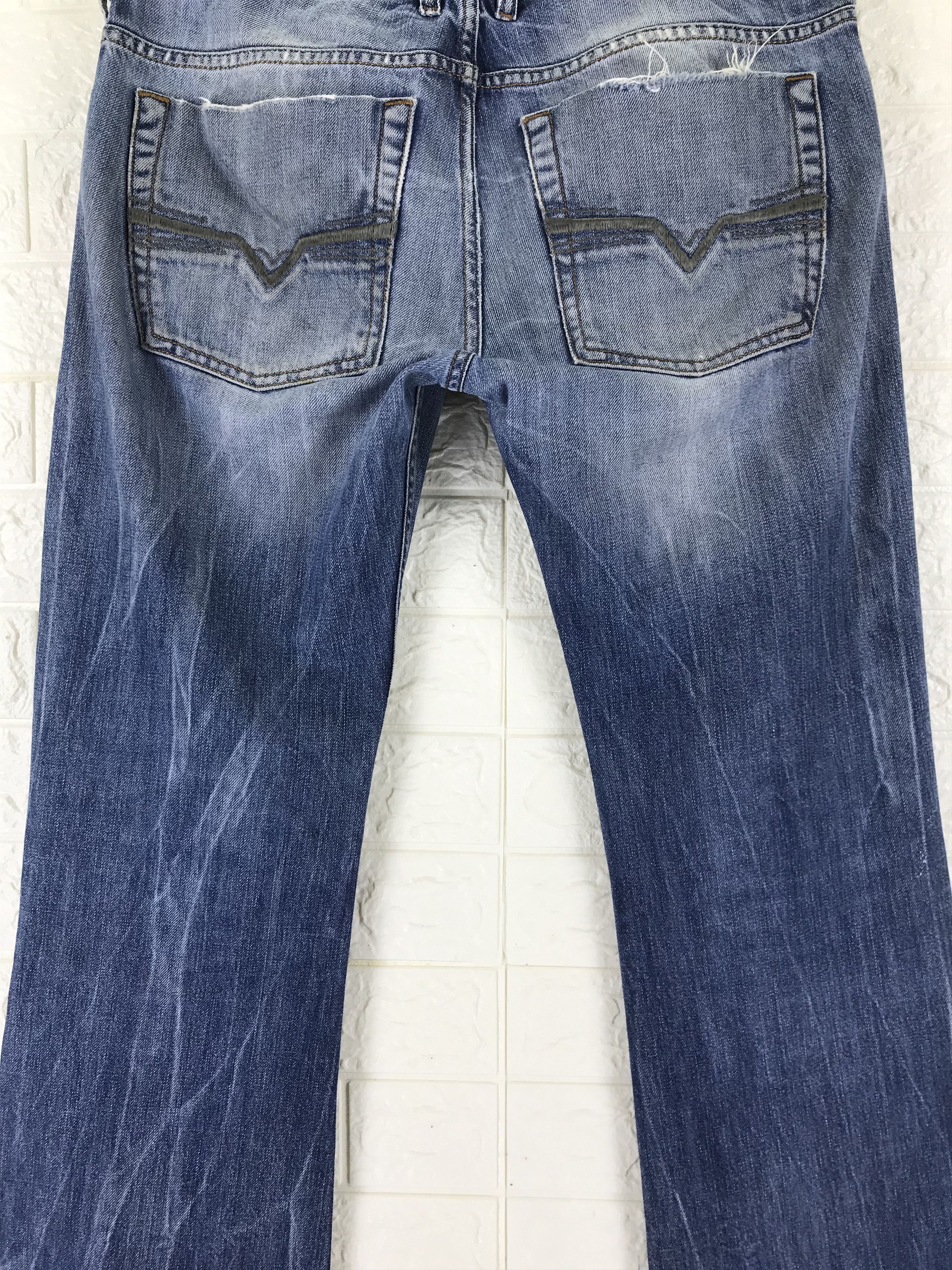 Diesel Vintage Diesel Distressed Flare Jeans Size US 33 - 7 Thumbnail