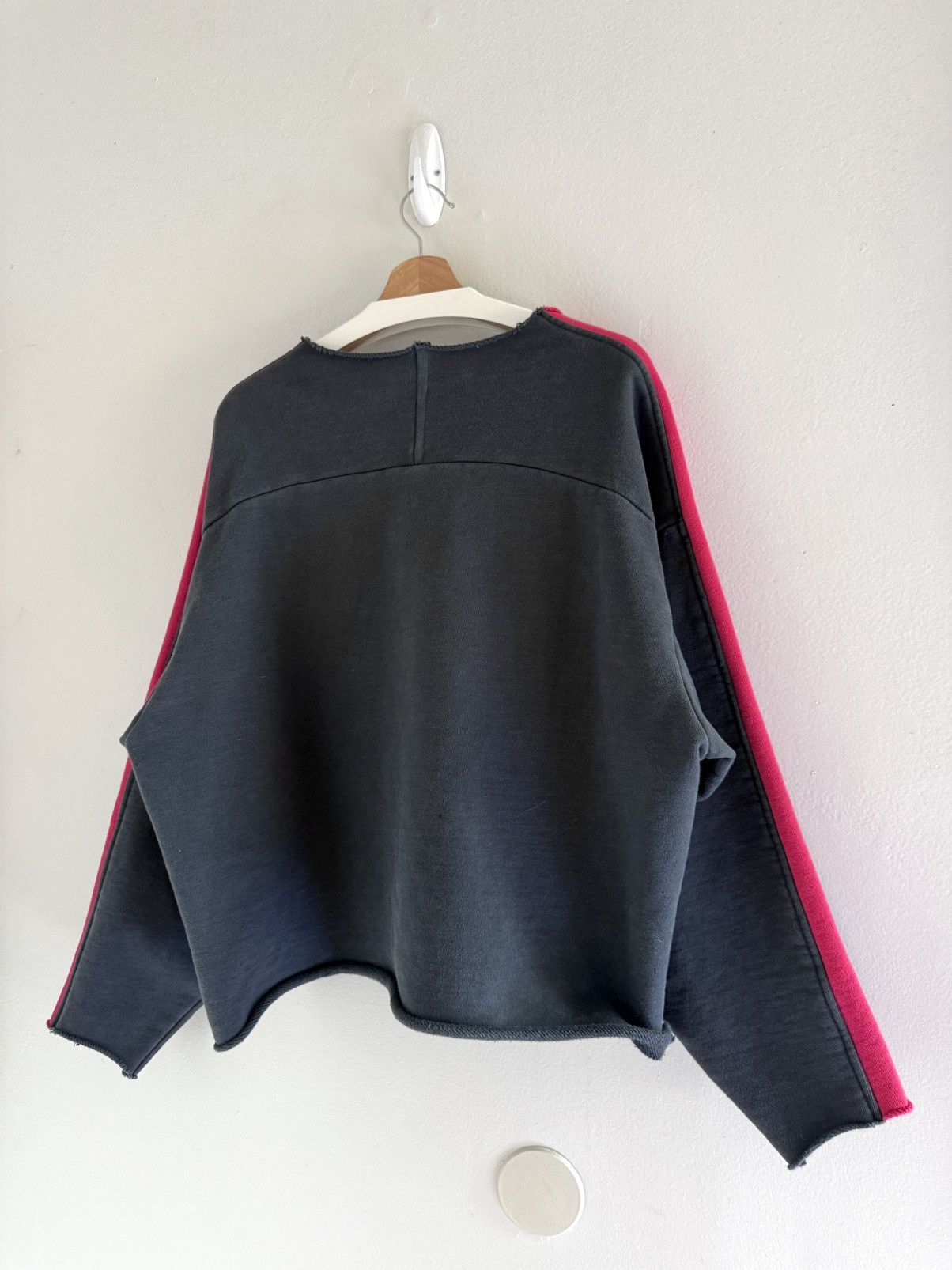 Greg Ross USA Greg Ross Side Stripe Raw Hem Yoke Sweatshirt Black/Red Size US S / EU 44-46 / 1 - 13 Thumbnail