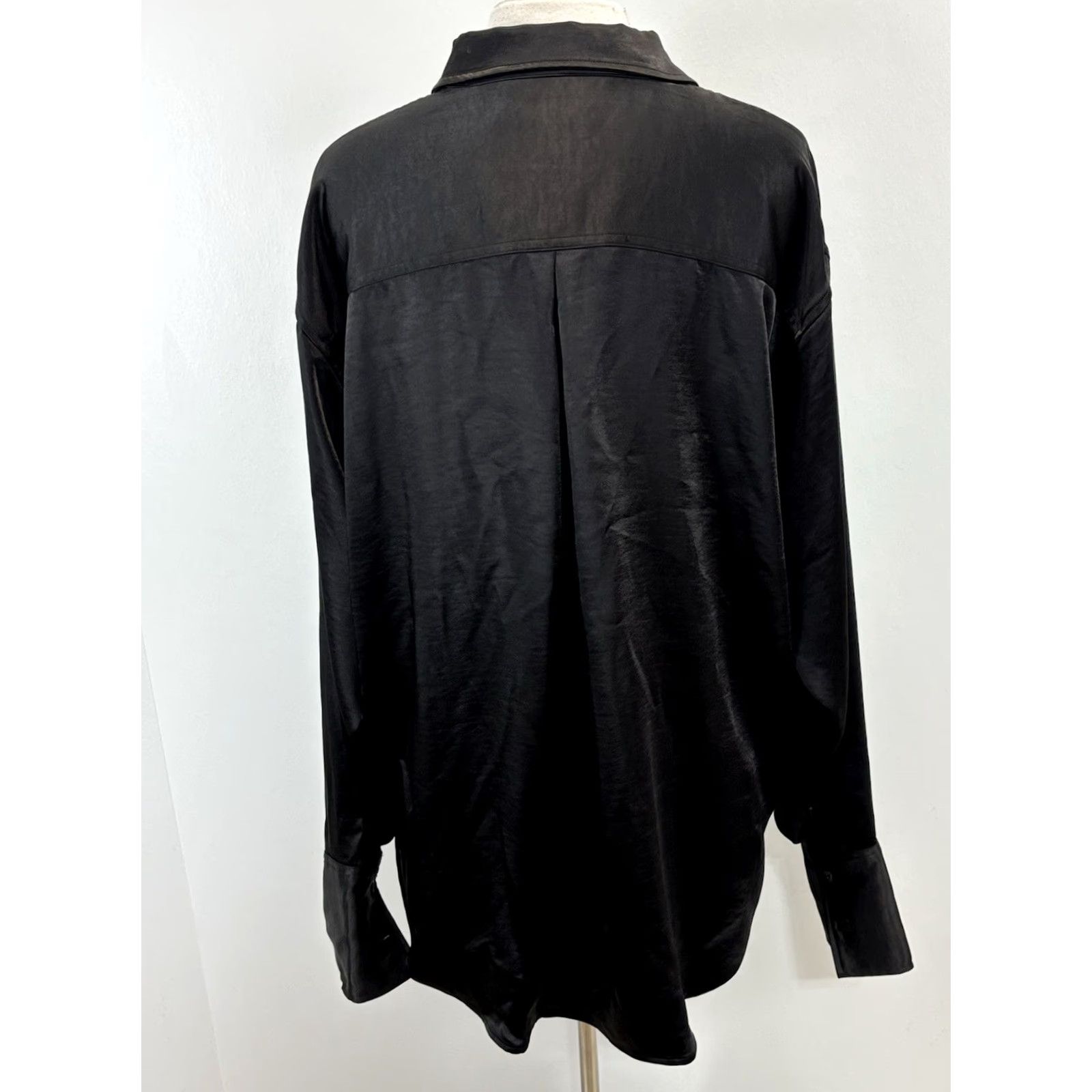 Good American Good American Shirt Women’s L XL Black Satin Button-Up Relaxed Washed Weekend Covered Buttons Casual Business Size L / US 10 / IT 46 - 3 Thumbnail