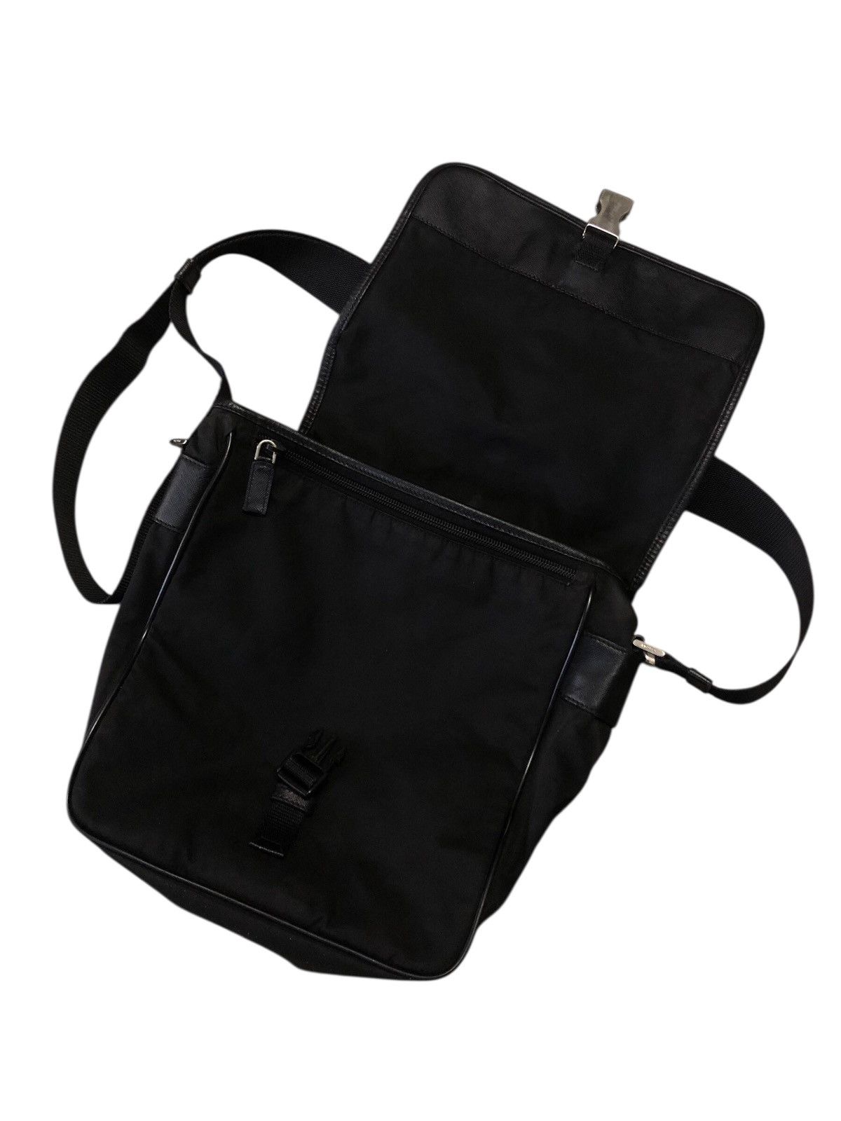 Prada 💯Authentic PRADA Tessuto Nylon Messenger Crossbody Bag Black Size ONE SIZE - 9 Thumbnail