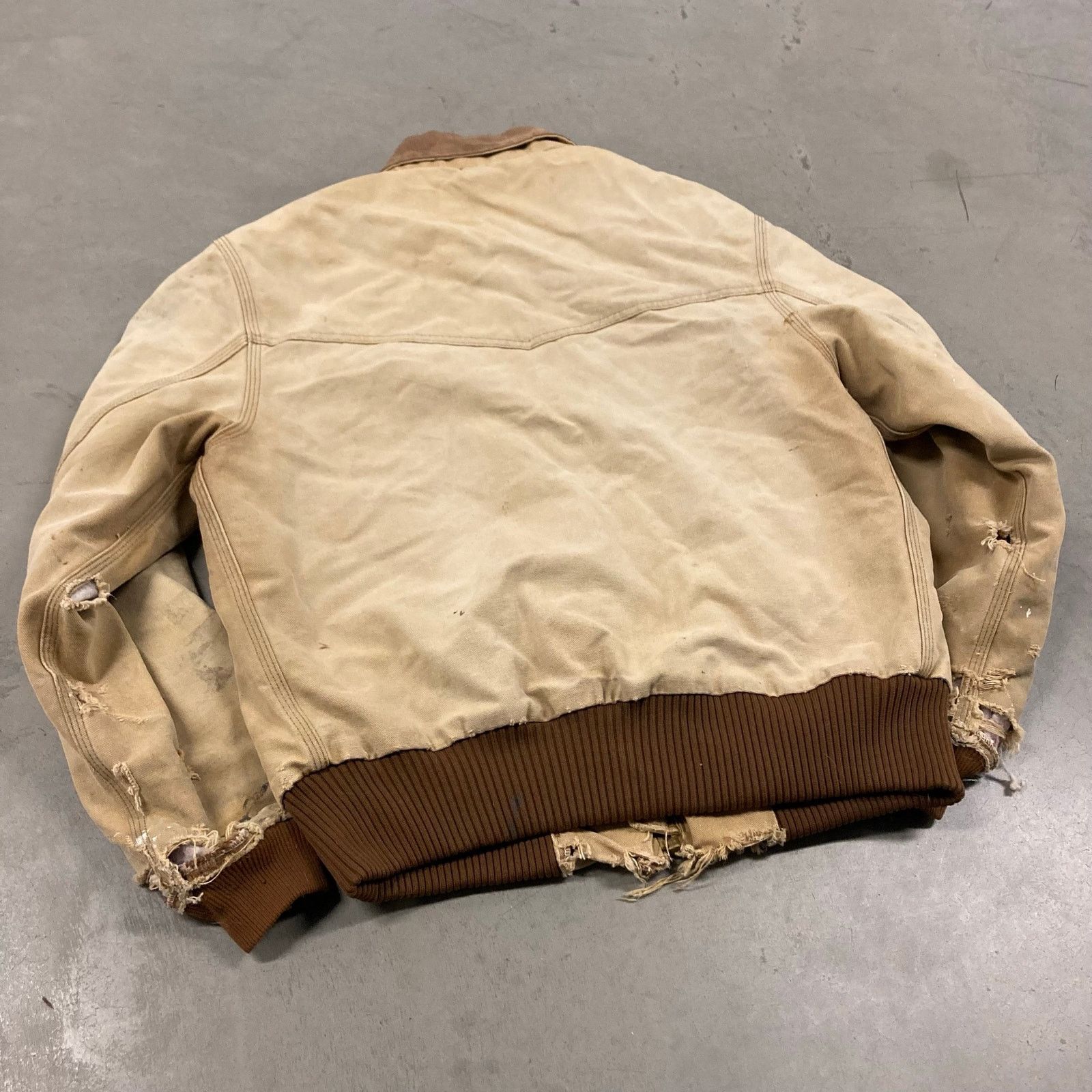 Carhartt × Vintage Vintage distressed carhartt Santa Fe bomber Jacket Size US L / EU 52-54 / 3 - 2 Thumbnail
