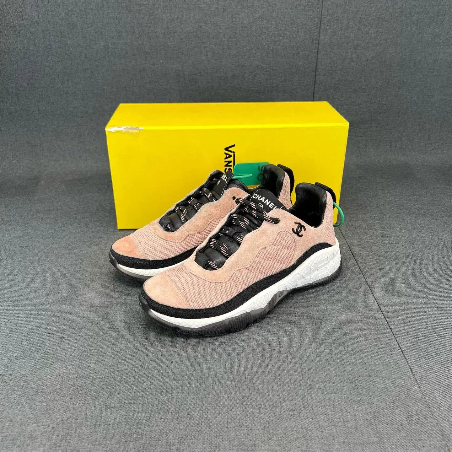 Chanel Chanel Pink Low-Top Casual Shoes. Size US 6 / IT 36 - 1 Thumbnail