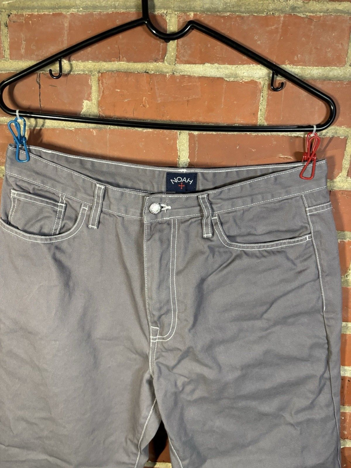 Noah NY Grey Contrast Stitch Jeans Pants Mens 32 (32x28) in Gray, Men's — image 4 of 6