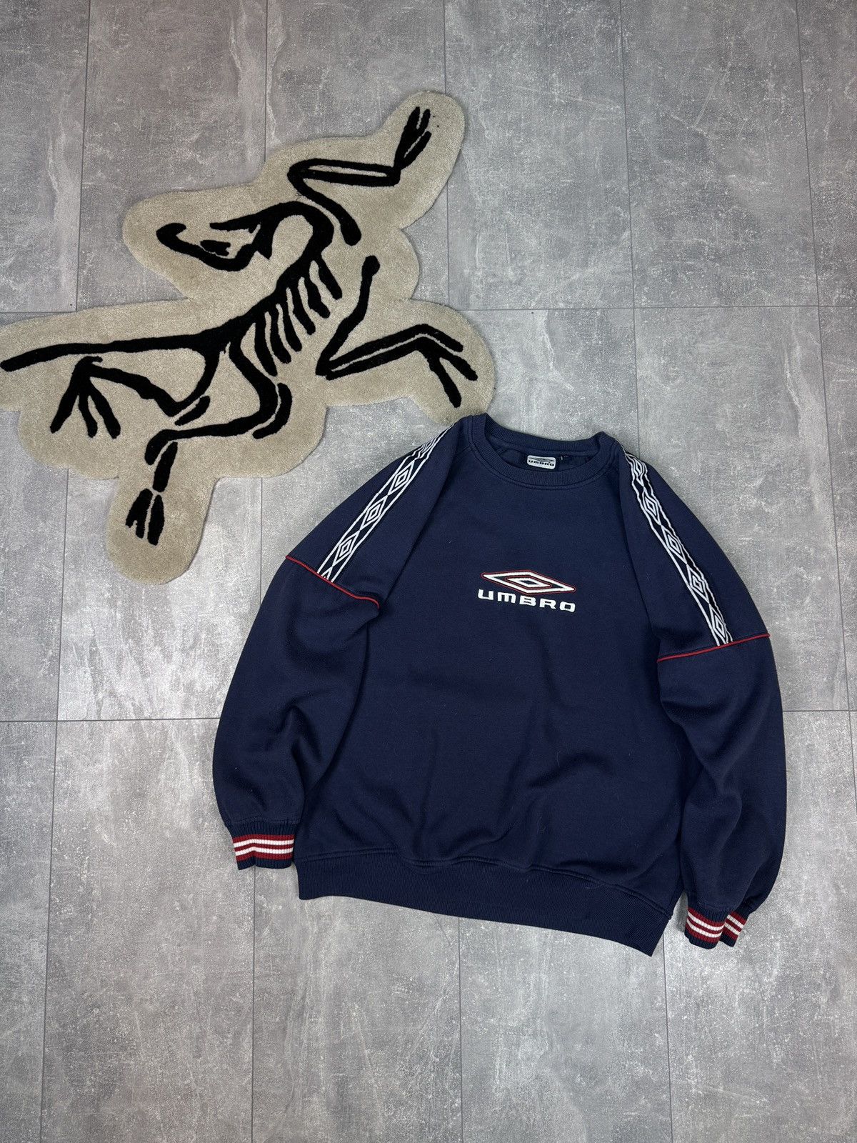 Mens Vintage Umbro Sweatshirt big logo center jacket tee