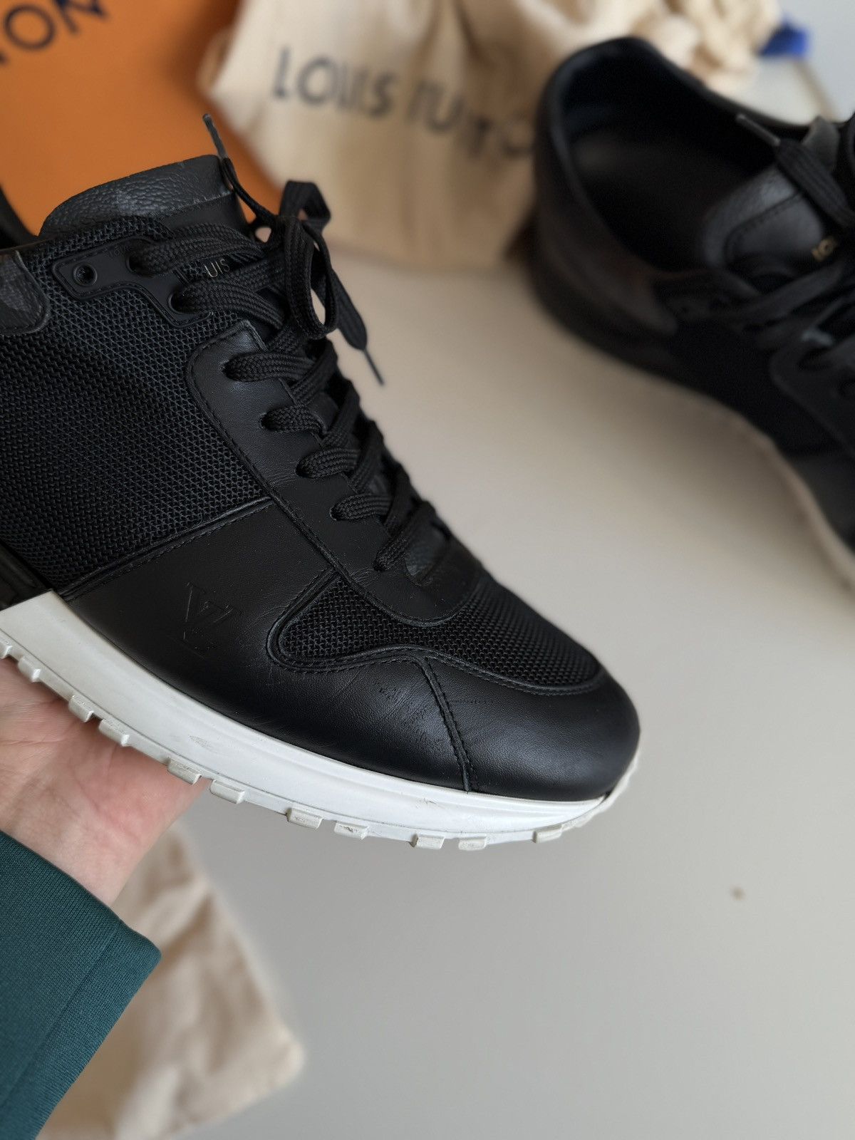 Louis Vuitton Louis Vuitton runway Sneakers | Size 10LV Size US 10 / EU 43 - 8 Thumbnail