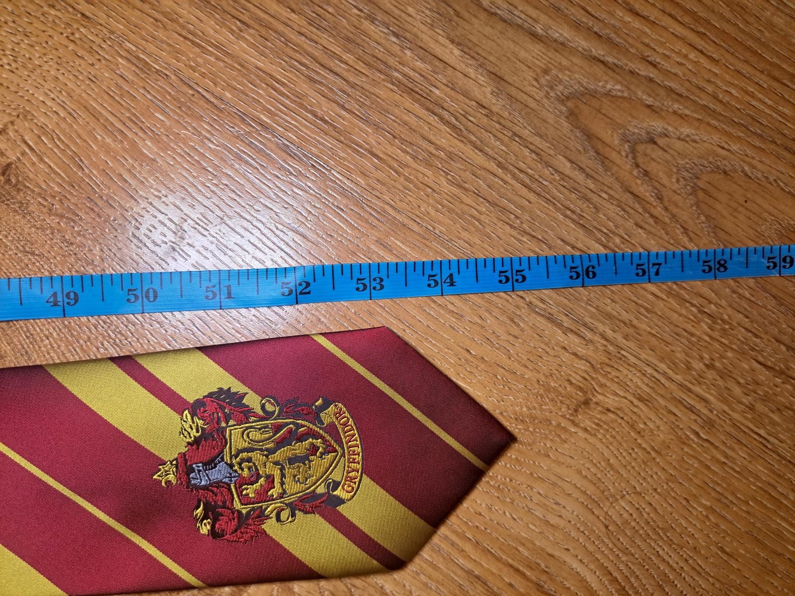 Designer HARRY POTTER Tie Mens Red Gold Striped Gryffindor Crest Size ONE SIZE - 7 Thumbnail
