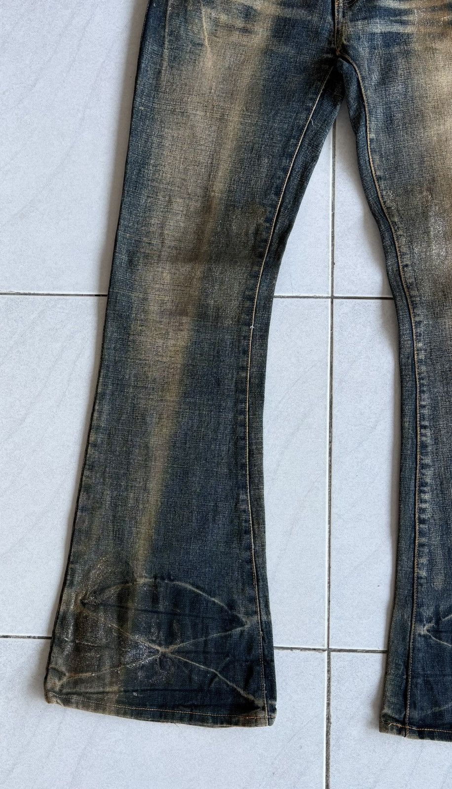 Japanese Brand Japanese High Quality Flared Jeans Distressed Denim Size US 29 - 6 Thumbnail