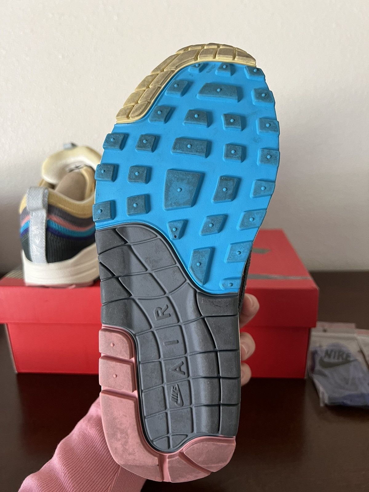 Nike AIR MAX 1/97 SW Size US 5 / EU 37 - 6 Thumbnail