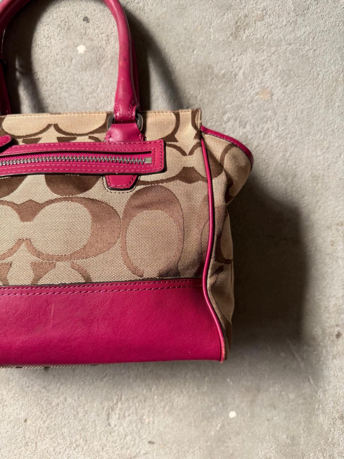 Coach Coach Signature Shoulder Bag Beige/Pink Size ONE SIZE - 9 Thumbnail