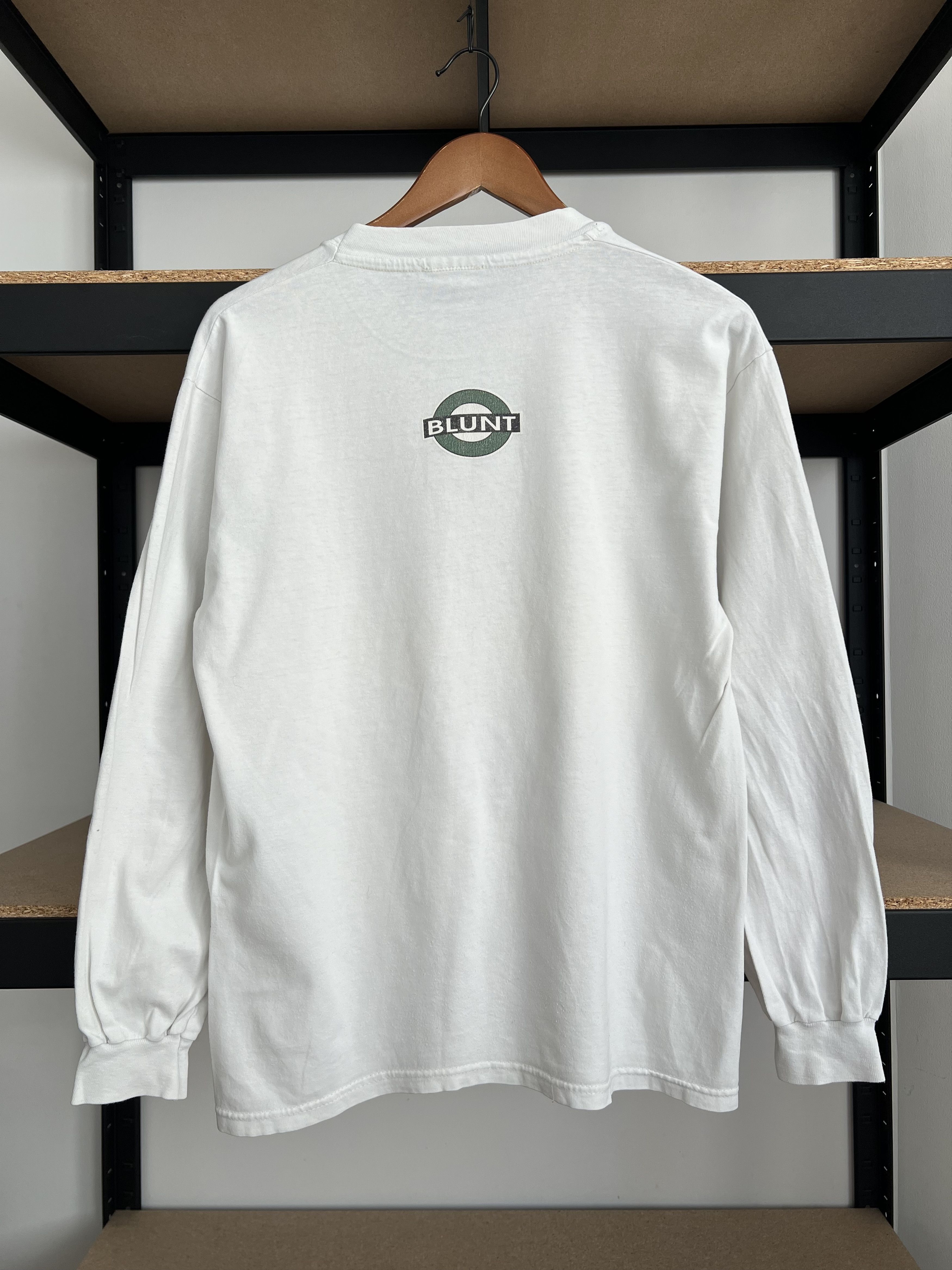 Vintage Vintage 90s Blunt Skateboards USA White Long Sleeve Size US M / EU 48-50 / 2 - 2 Thumbnail