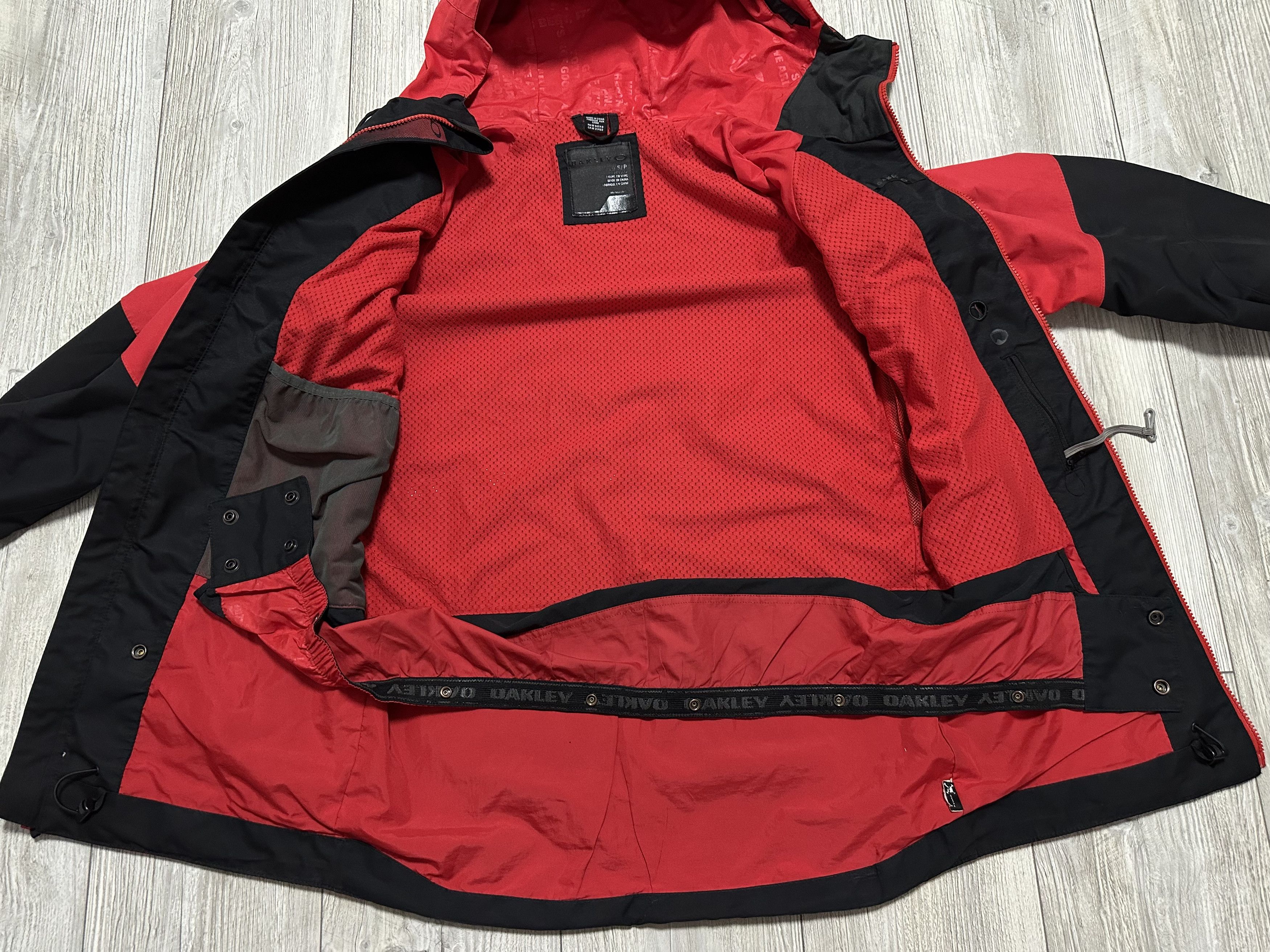 Oakley Oakley Ski Jacket Men’s Men’s Black Red Logo Snowboard Y2K Size US S / EU 44-46 / 1 - 6 Thumbnail