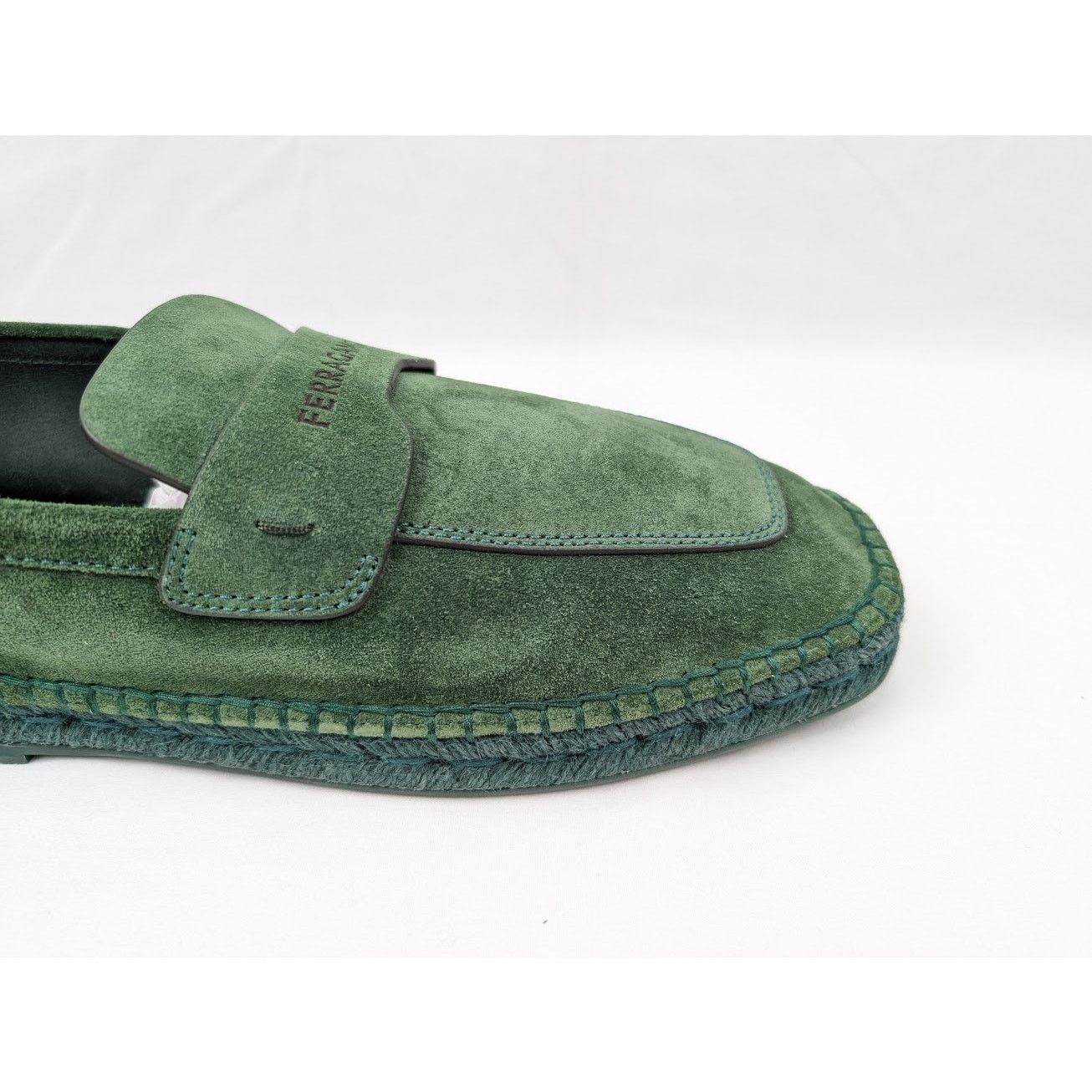 Salvatore Ferragamo o1rshd1 Suede Calf Desco Loafers in Forest Green Size US 9 / EU 42 - 3 Thumbnail