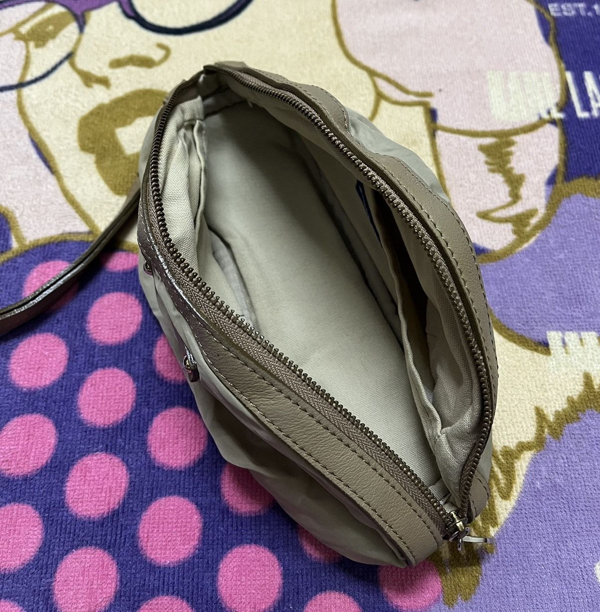 Burberry × Designer × Vintage BURBERRY Blue Label Unisex Clutch Nylon Bag Size ONE SIZE - 8 Thumbnail
