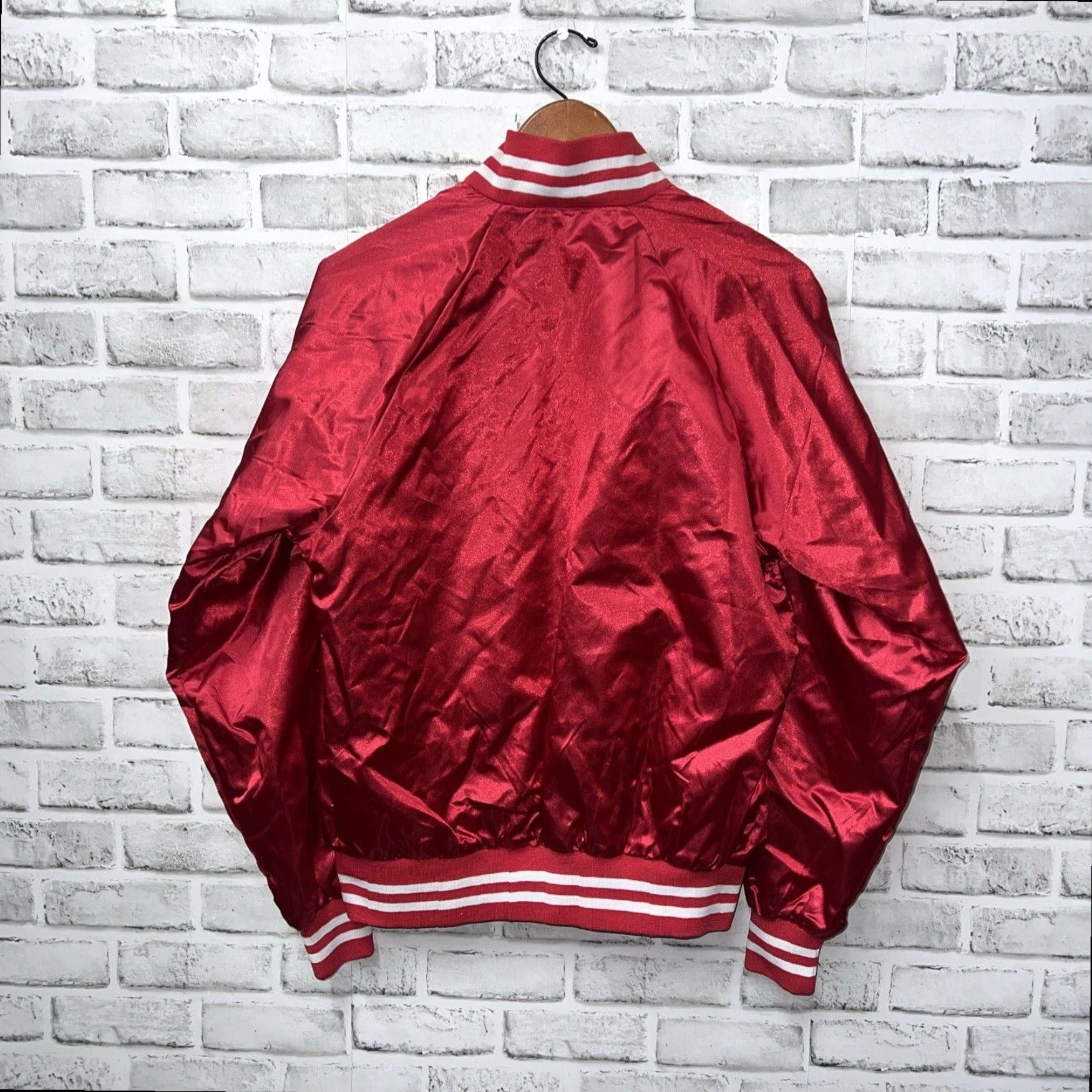 Vintage VINTAGE Jacks Surfboards Red Satin Snap Button Jacket Mens Medium Size US M / EU 48-50 / 2 - 3 Thumbnail