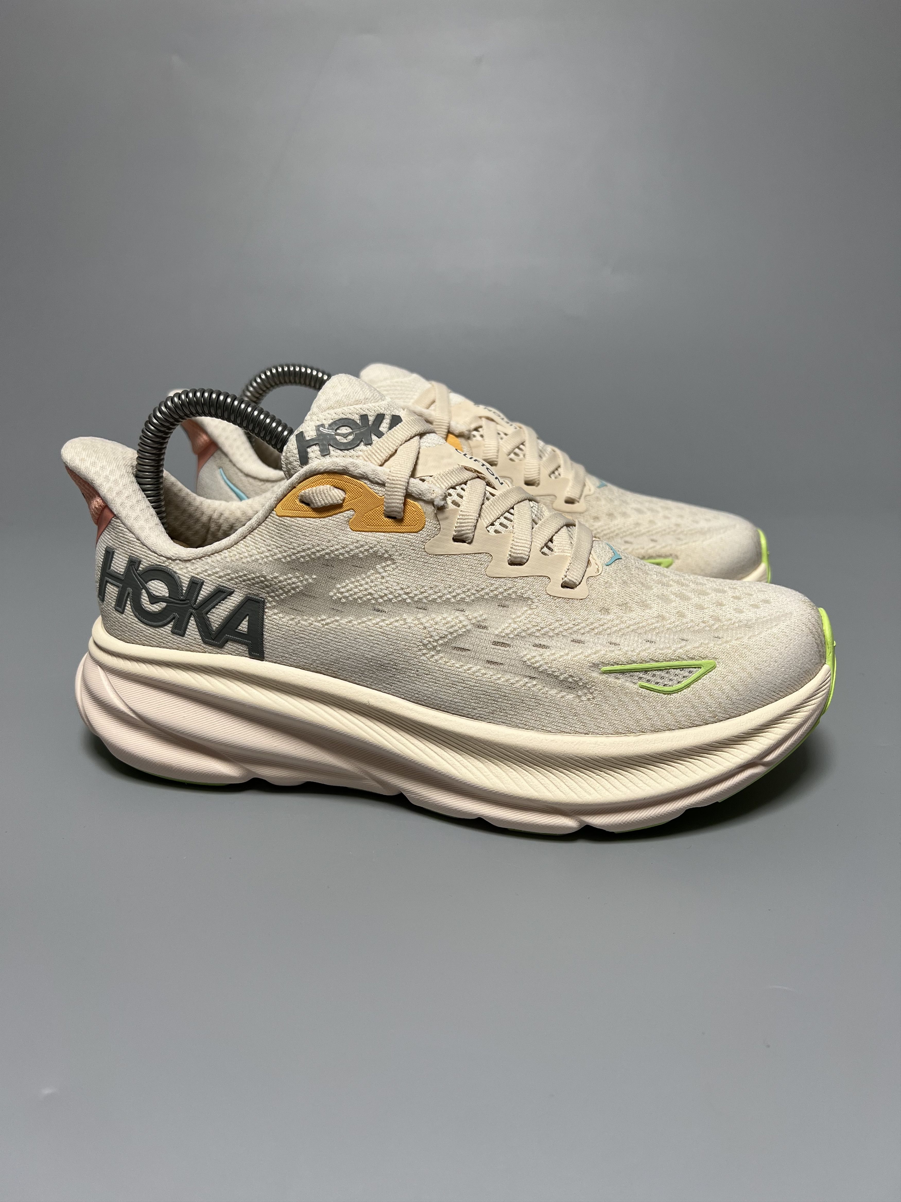 Hoka 5.5D Hoka One One Clifton 9 Wide Running Shoes Walking Gym Size US 5.5 / IT 35.5 - 1 Thumbnail