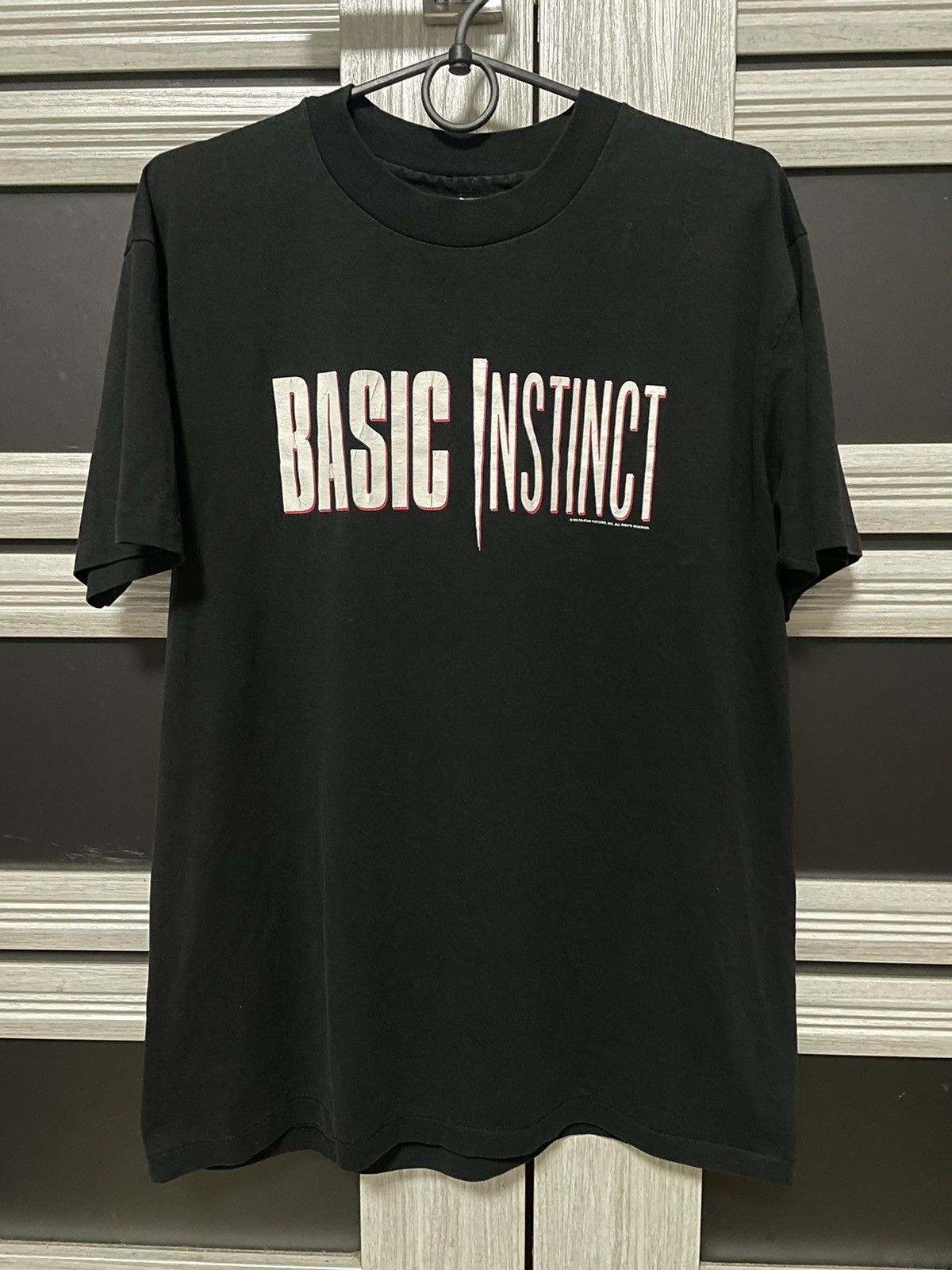 Vintage Vintage 1992 Basic Instinct Movie Promo T-Shirt Black 90s Size US L / EU 52-54 / 3 - 1 Thumbnail