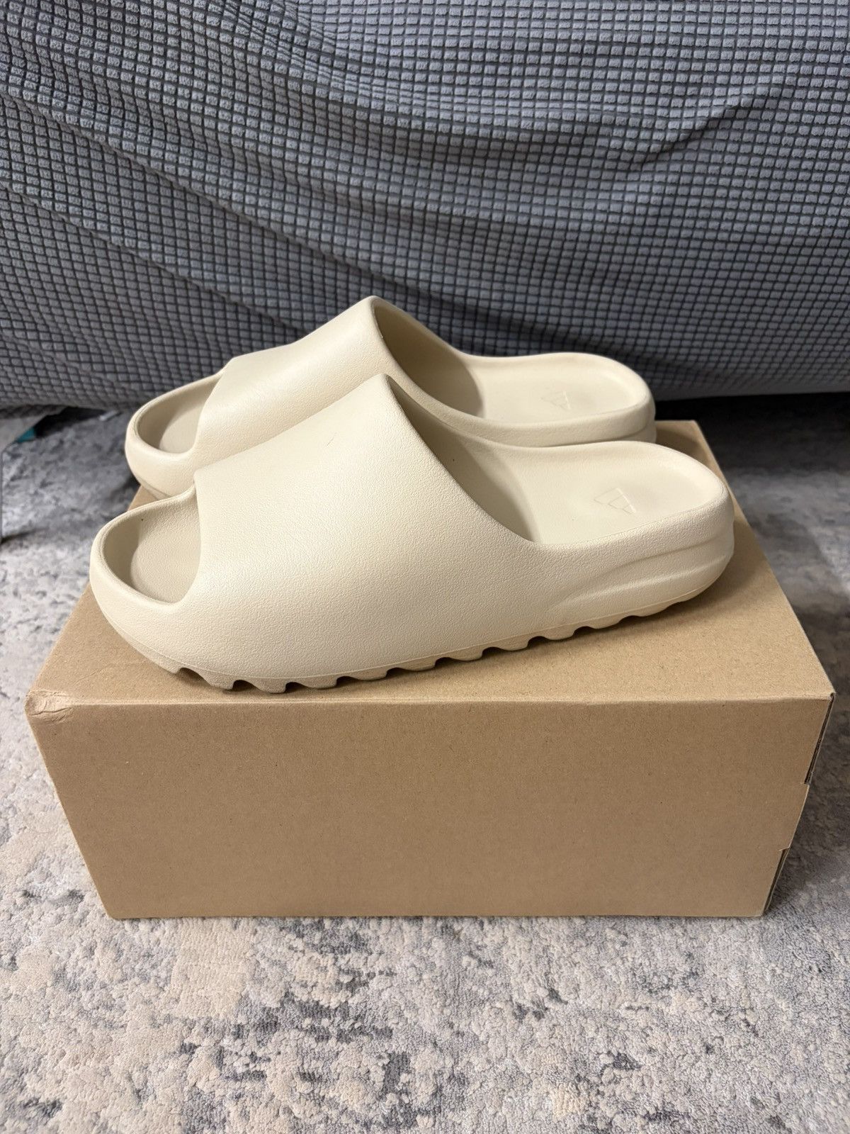 Yeezy Yeezy Slide - Bone FZ5897 Size US 11 / EU 44 - 1 Thumbnail