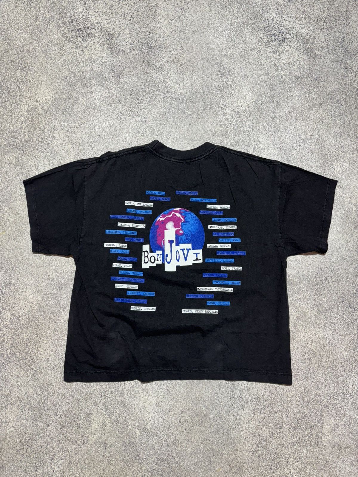 Band Tees × Bon Jovi × Vintage Vintage 1995 Bon Jovi Anytime Anywhere World Tour T-Shirt Size US M / EU 48-50 / 2 - 7 Thumbnail