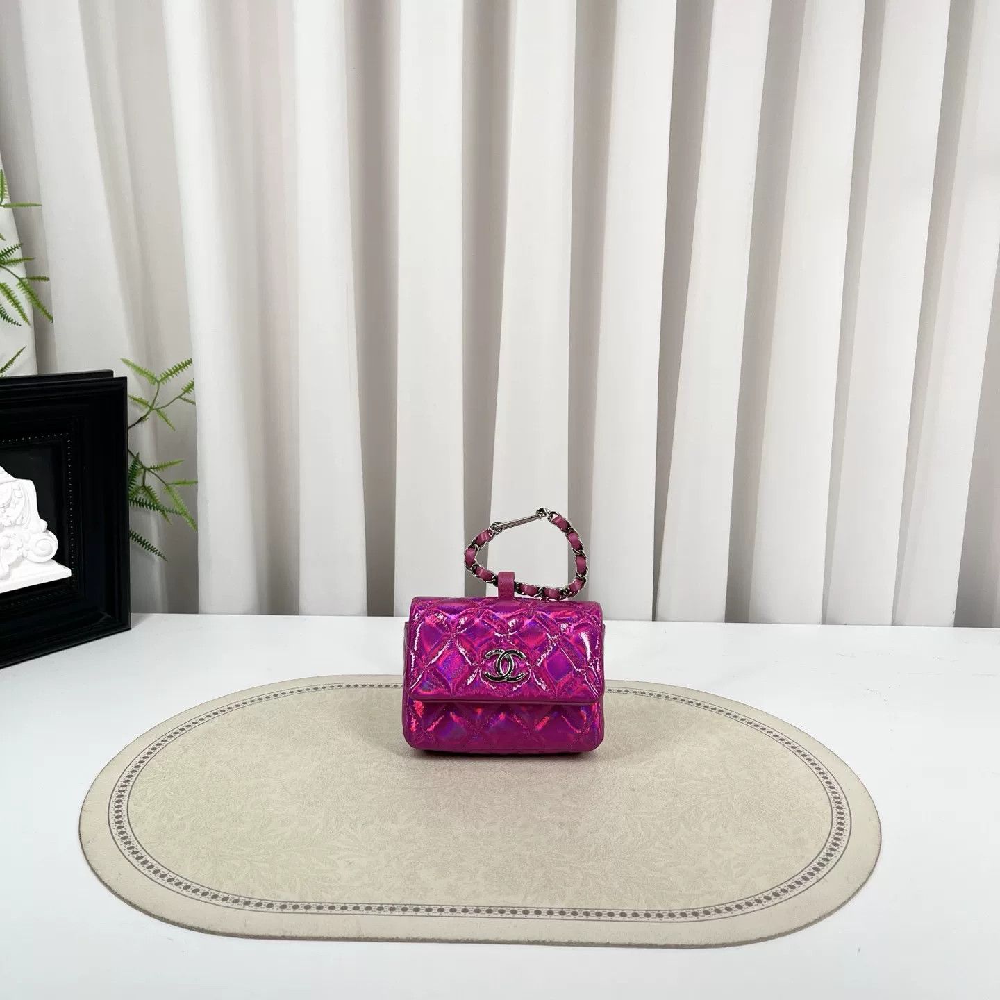 Chanel Pre-loved Bag Very good condition Size ONE SIZE - 1 Thumbnail