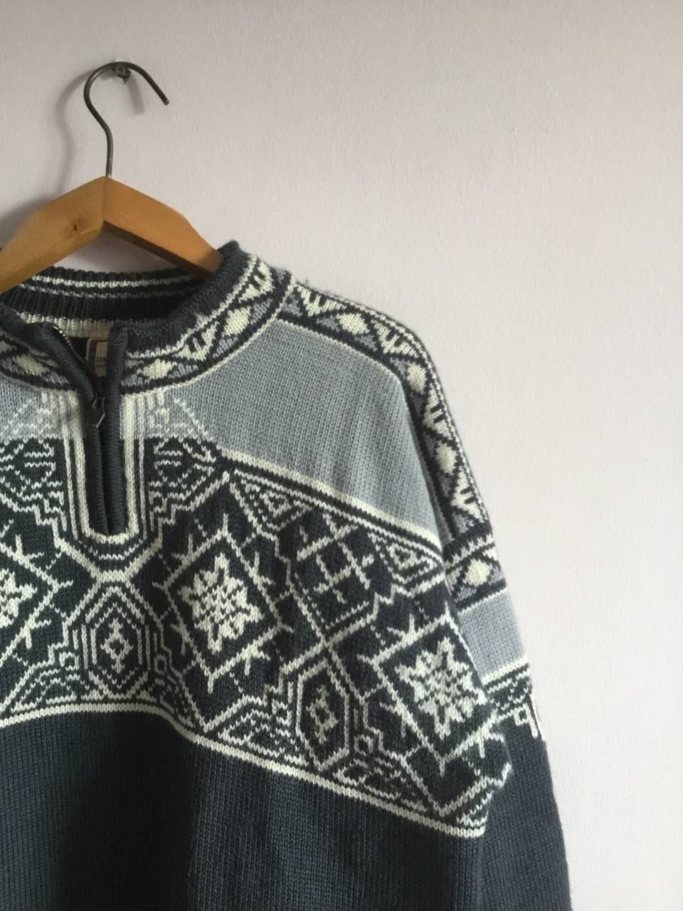 Dale Of Norway × Vintage Mens sweater Dale of Norway Size L Size US L / EU 52-54 / 3 - 14 Thumbnail