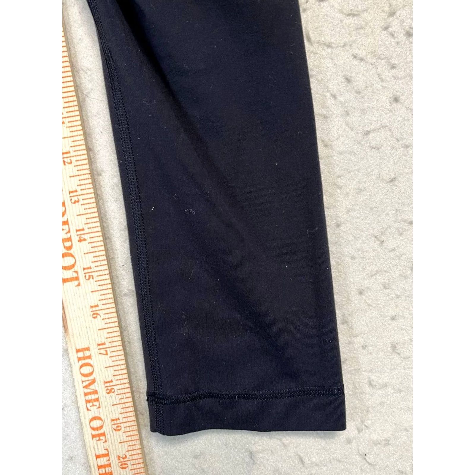 Lululemon Lululemon Align Leggings Womens 4 Black Cropped High-Rise Skinny 22in Inseam Yoga Gym Activewear Size 27" / US 4 / IT 40 - 5 Thumbnail