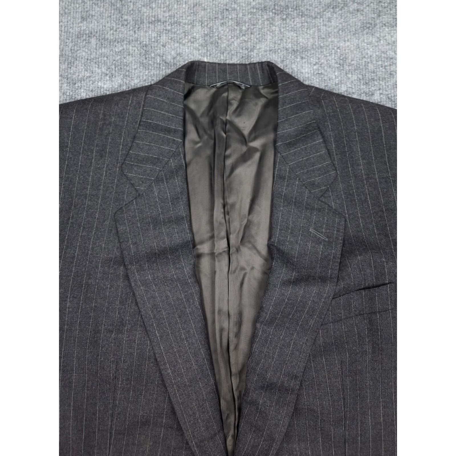 Ermenegildo Zegna Ermenegildo Zegna Blazer Jacket Men's 44 Gray Pin Stripe Wool Regular Single-Breasted blazer, Wool, Dry Clean Only, Men Size 44R - 2 Thumbnail
