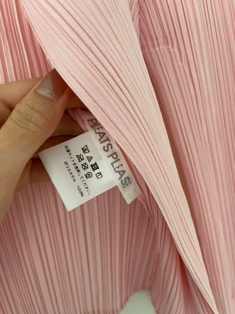 Issey Miyake Issey Miyake Pink pleated cardigan Size L / US 10 / IT 46 - 2 Thumbnail