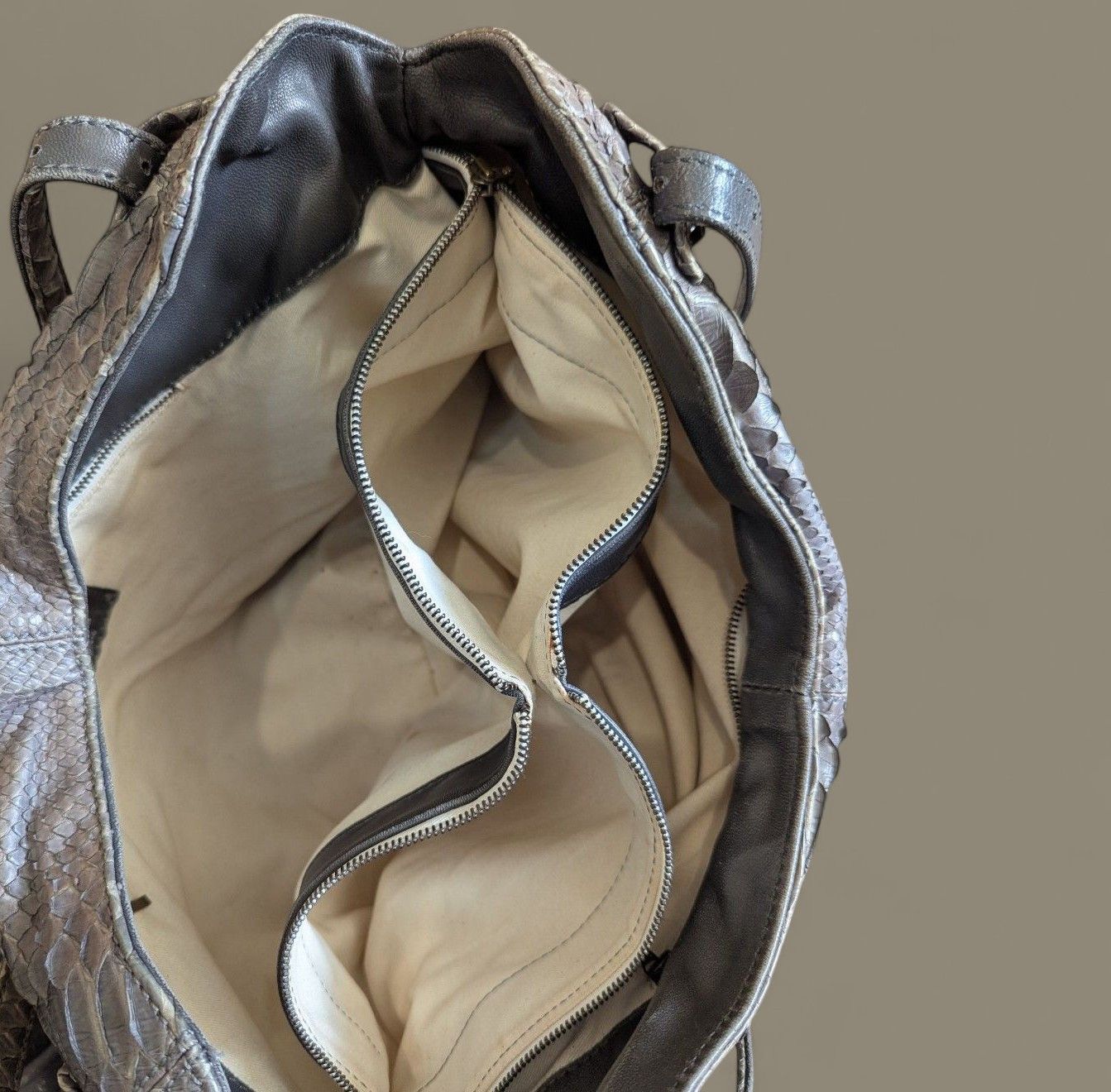 Other REPTILE'S HOUSE Python Leather Handbag Snakeskin Leather Bag Size ONE SIZE - 11 Thumbnail