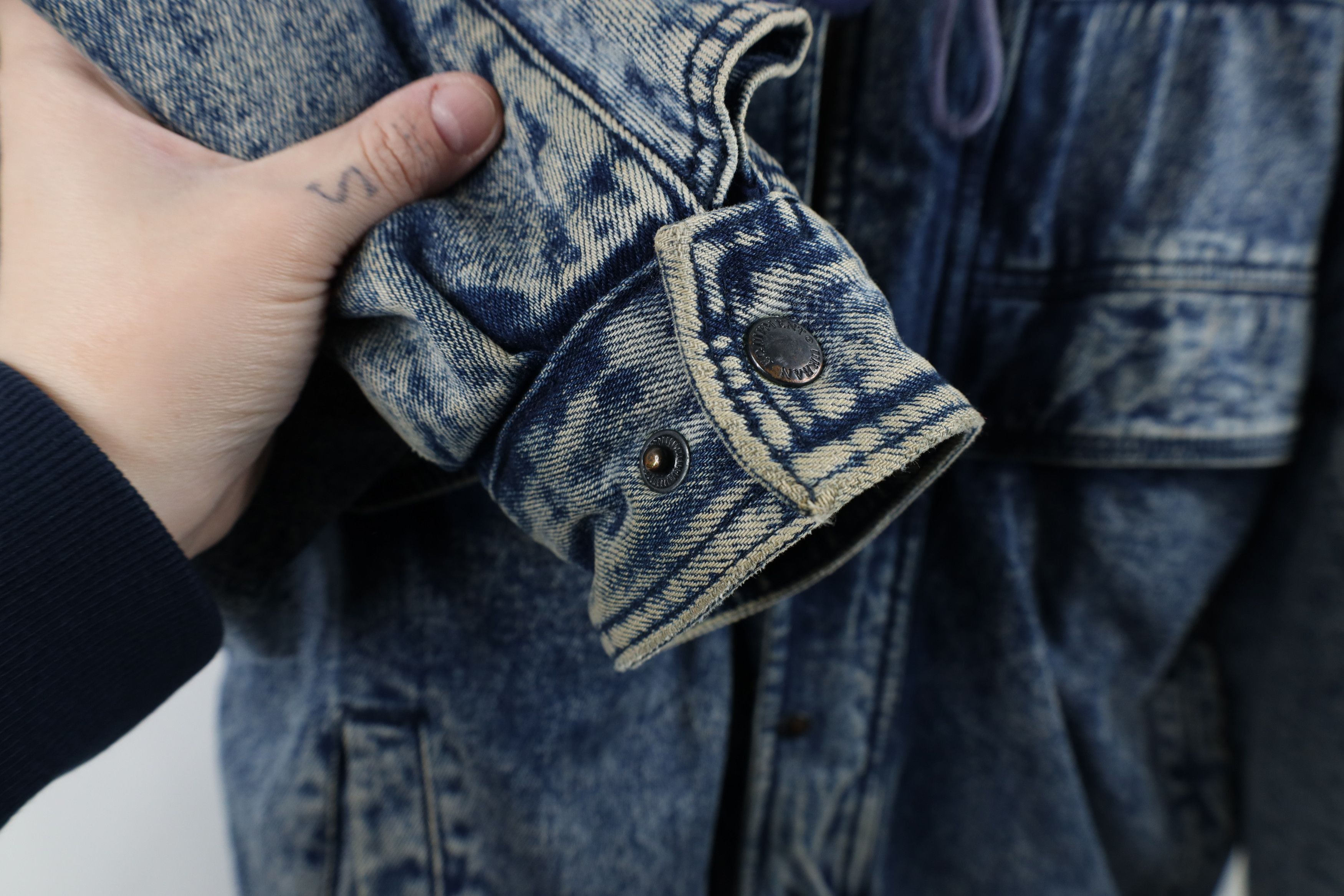 Vintage Vintage 90s Streetwear Quilted Acid Wash Denim Jean Jacket Size US XXL / EU 58 / 5 - 9 Thumbnail