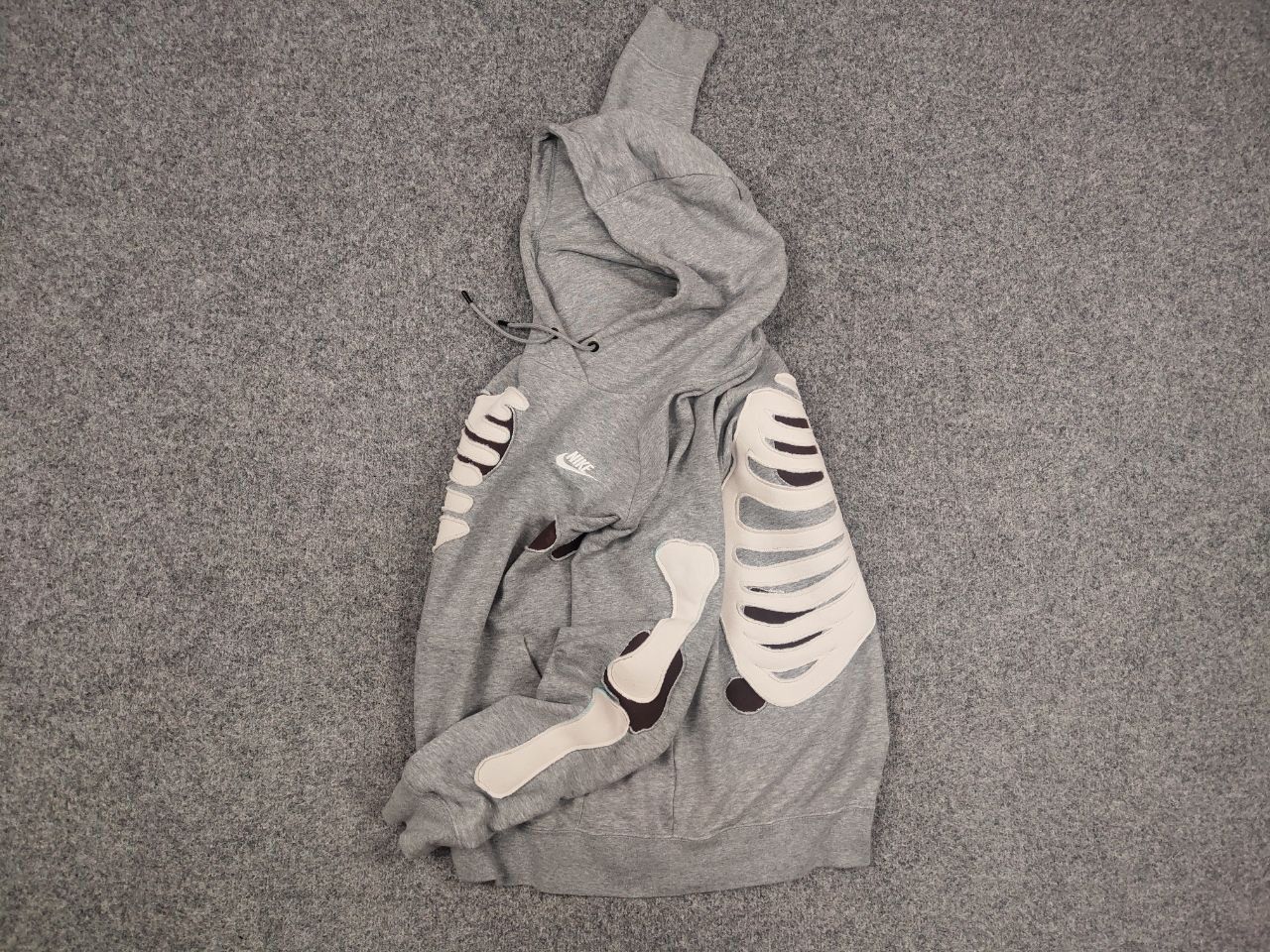 Nike Rare nike skeleton Logo vintage reworked Hoodie Y2K Style Size US S / EU 44-46 / 1 - 11 Thumbnail