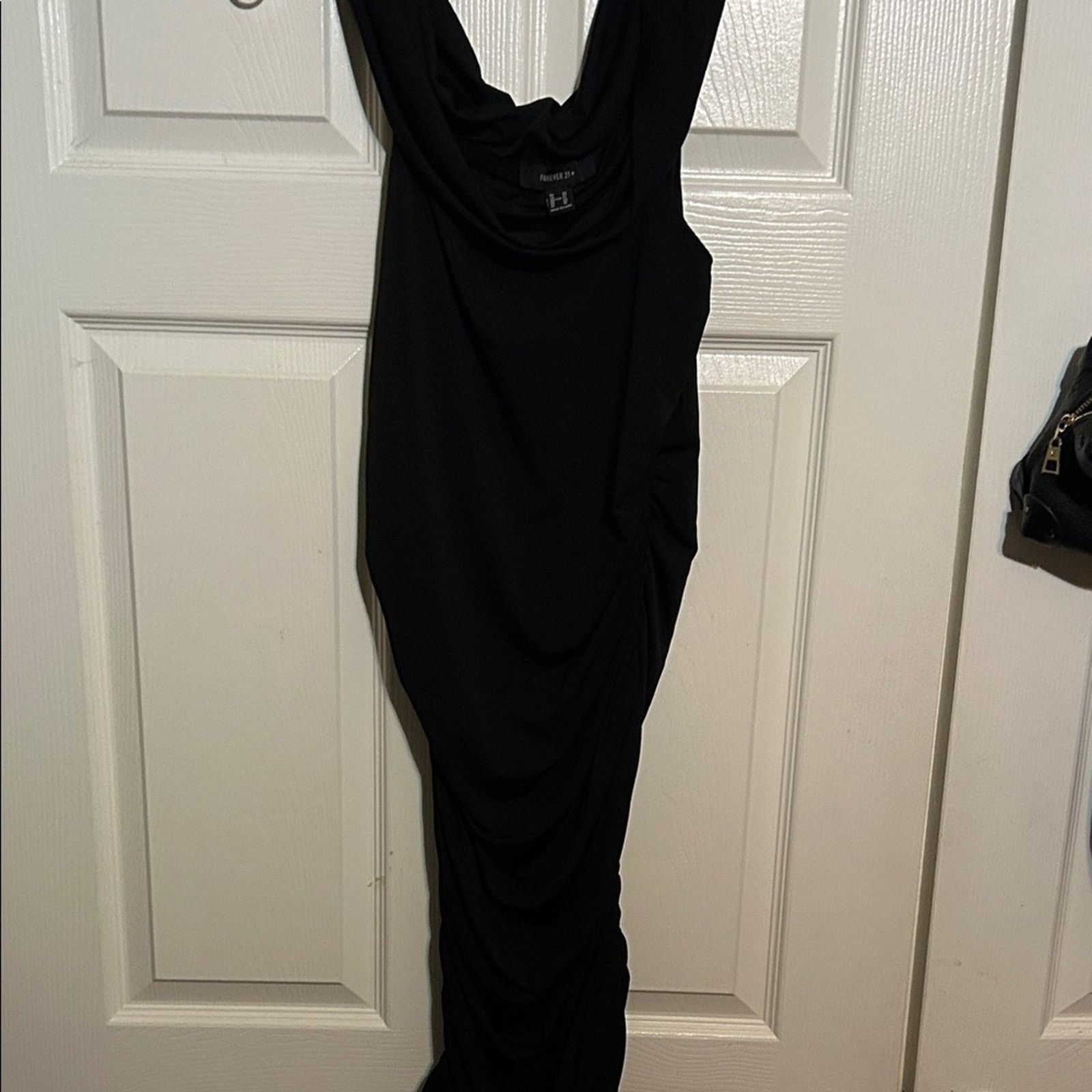 Forever 21 Forever 21 Black Backless Dress Size XS / US 0-2 / IT 36-38 - 1 Thumbnail
