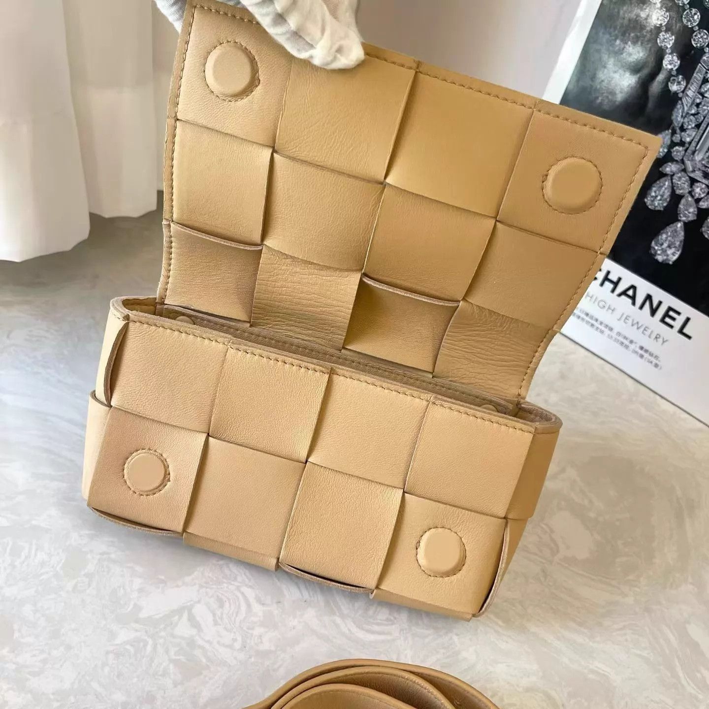 Bottega Veneta BV Cassette Waist Bag Sheepskin Small Like New Size ONE SIZE - 7 Thumbnail