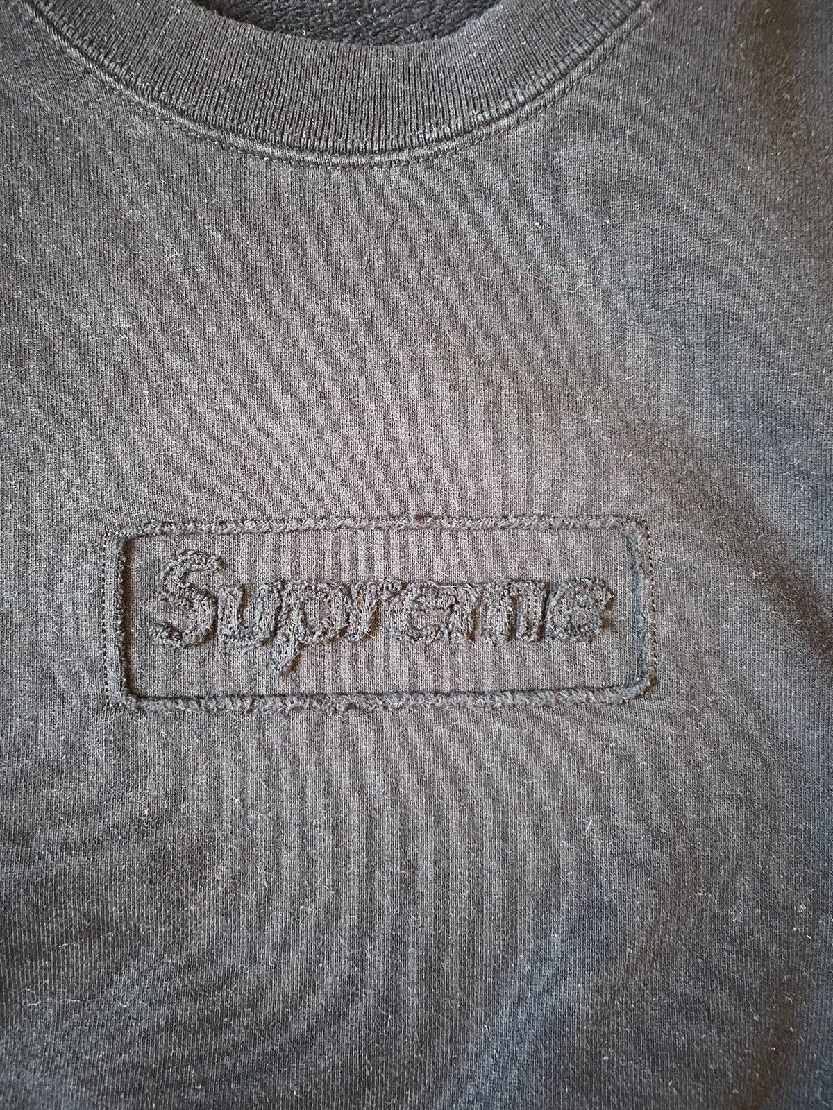Supreme Supreme cut out box logo crewneck Size US L / EU 52-54 / 3 - 2 Thumbnail