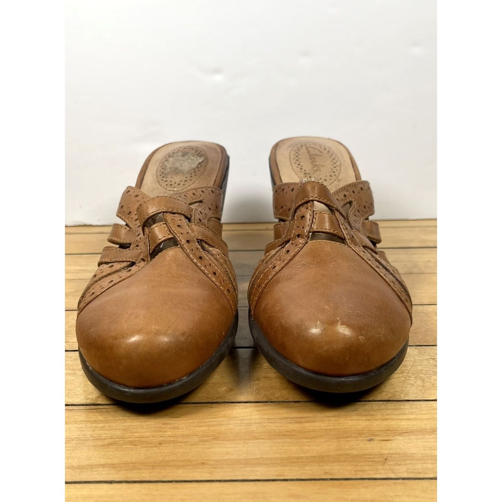 Clarks Clarks Womens Brown Leather Woven Slip On Mule Slides Clogs Heels Size 7.5 Size US 8 / IT 38 - 2 Thumbnail