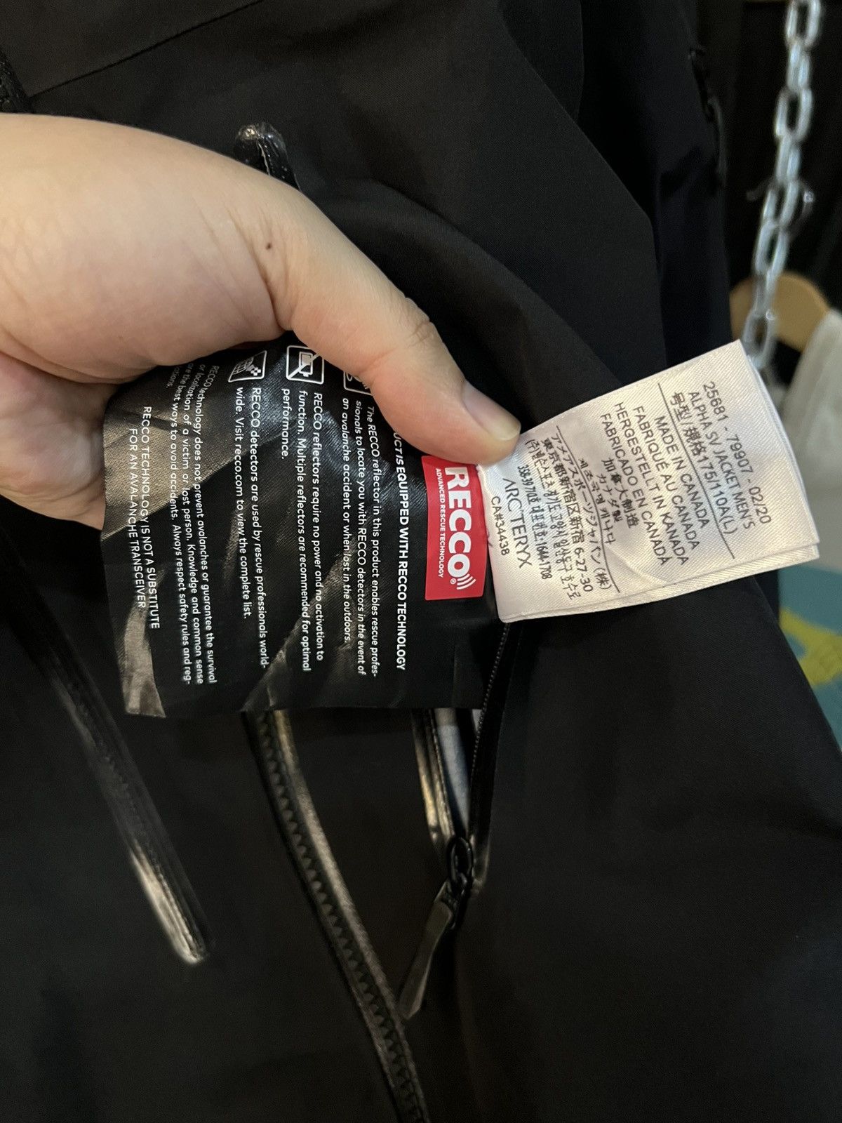 Arc'teryx Arc'teryx Alpha SV 24k Size US L / EU 52-54 / 3 - 5 Thumbnail