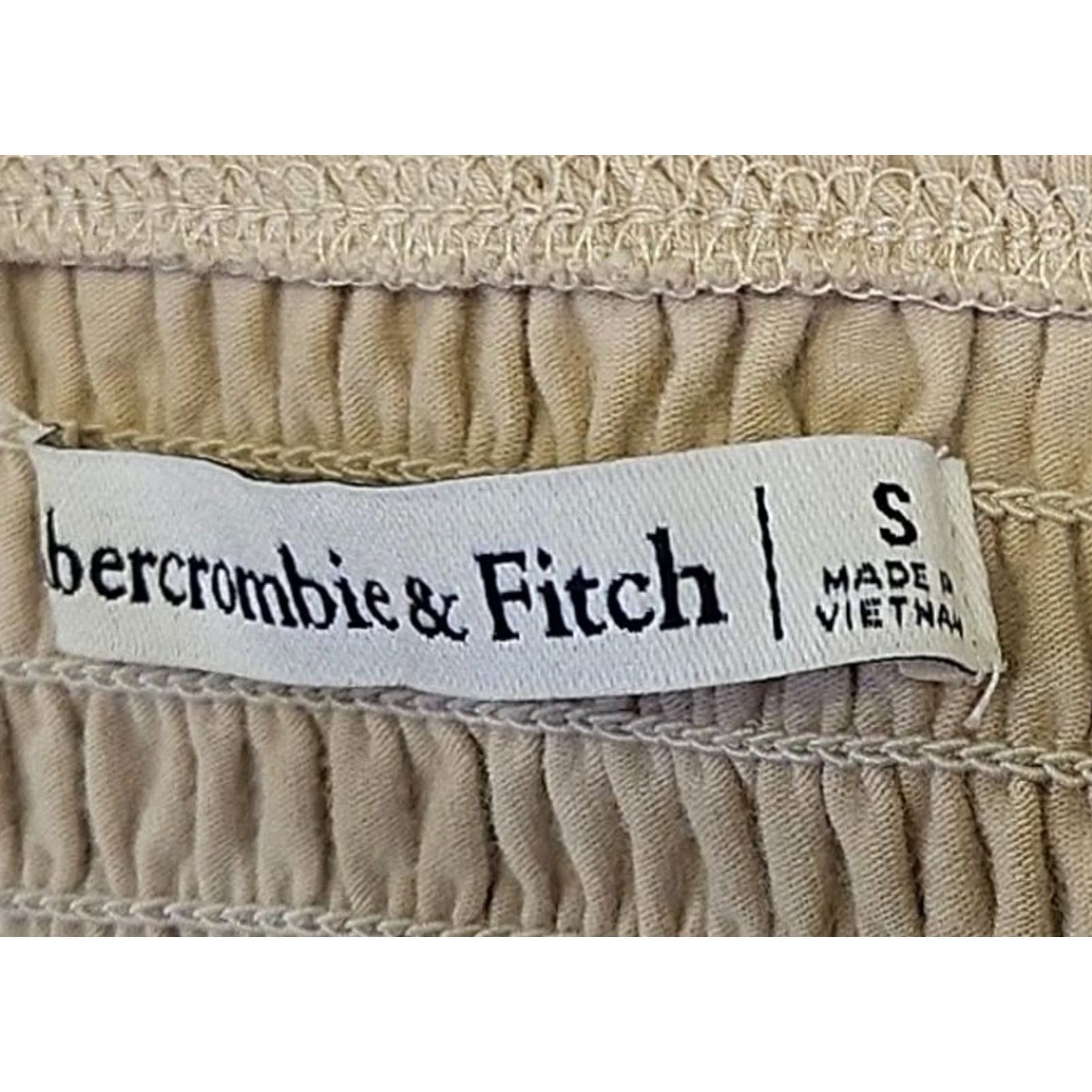 Abercrombie & Fitch Abercrombie & Fitch Smocked Cami Tank Beige Oatmeal Stretch Fitted Top Size S Dress? Size S / US 4 / IT 40 - 5 Thumbnail