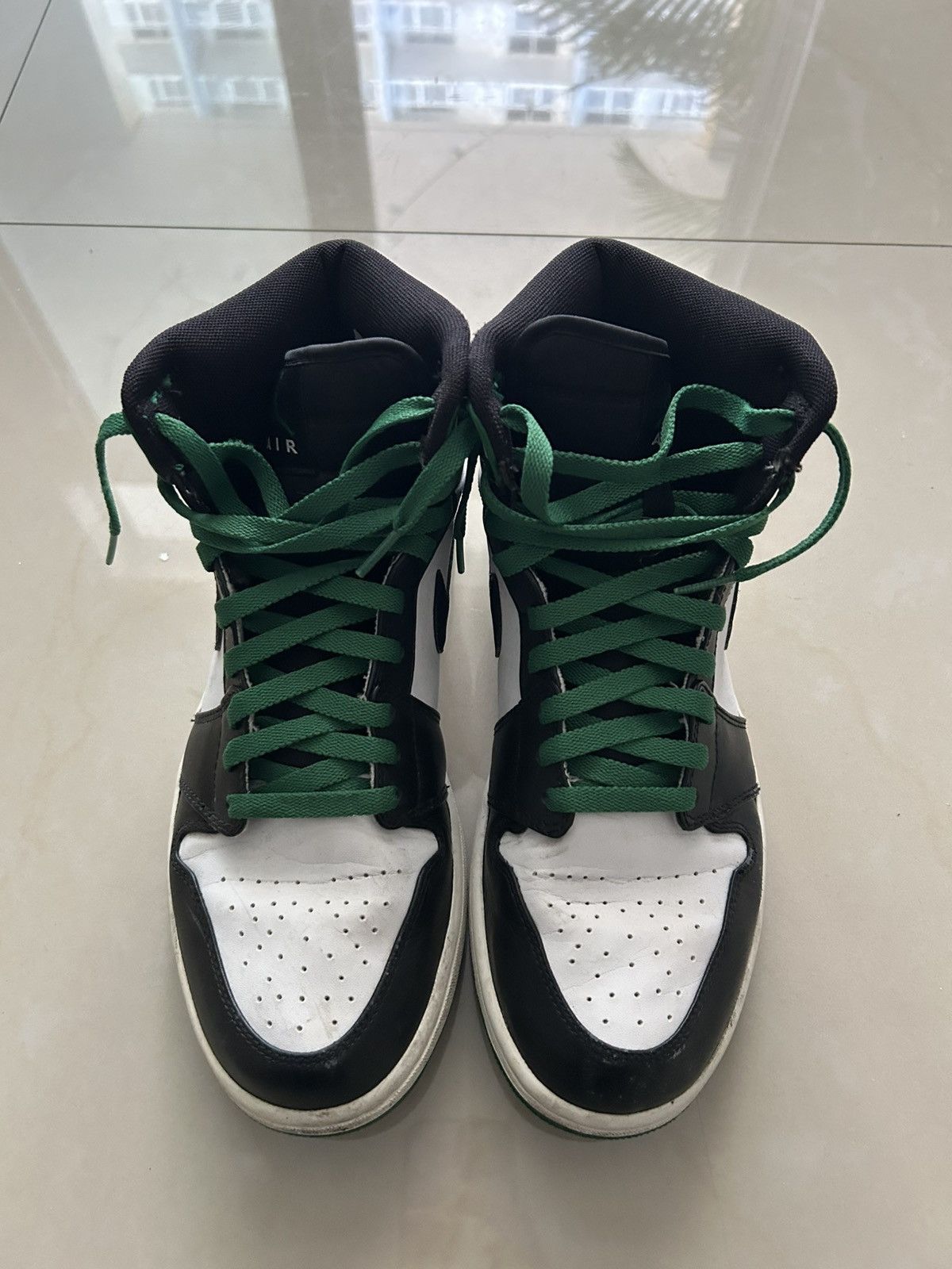 Jordan Brand 2009 jordan 1 Celtics Size US 9.5 / EU 42-43 - 3 Thumbnail