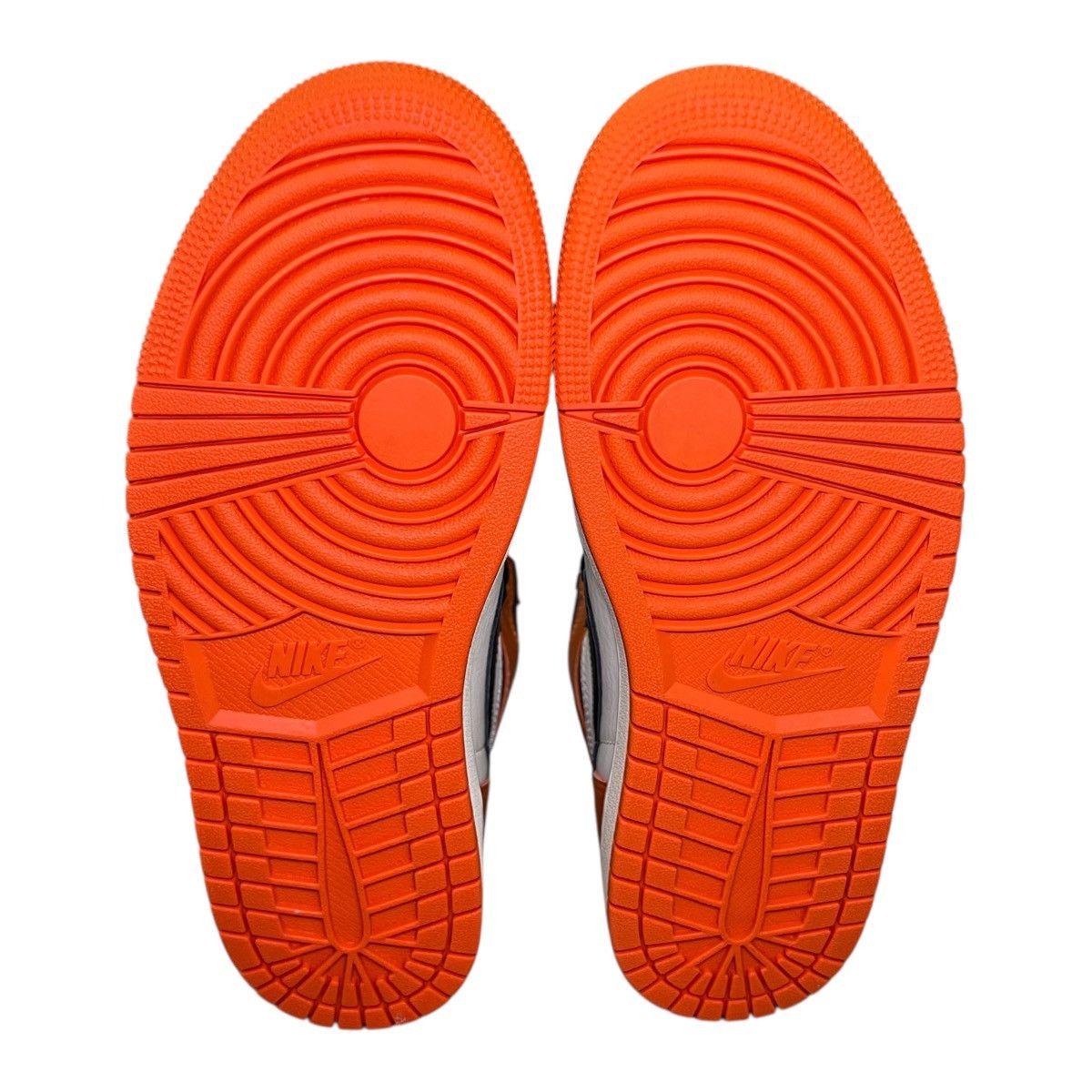 Nike NIKE AIR JORDAN 1 Retro High OG "Shattered Backboard" 2025 Size US 7 / EU 40 - 9 Thumbnail