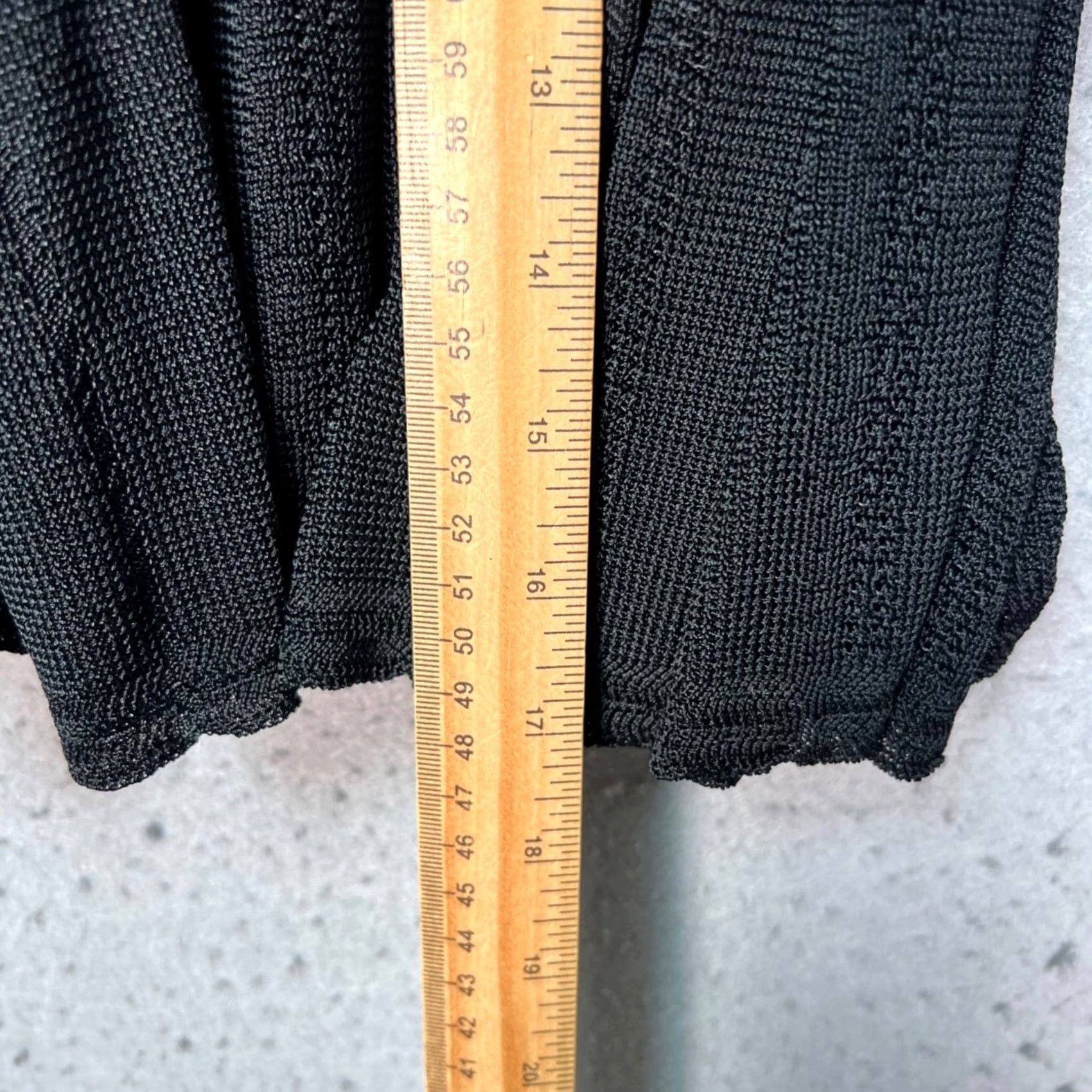 Vintage Wilfred Womens XS Black Pleated Knit Skirt Mini High Waistband Back Zipper, Zipper, Solid, Casual, Spring/Summer/Fall, Adults, Skirt, Women, XS, Black Size 26" / US 2 / IT 38 - 7 Thumbnail