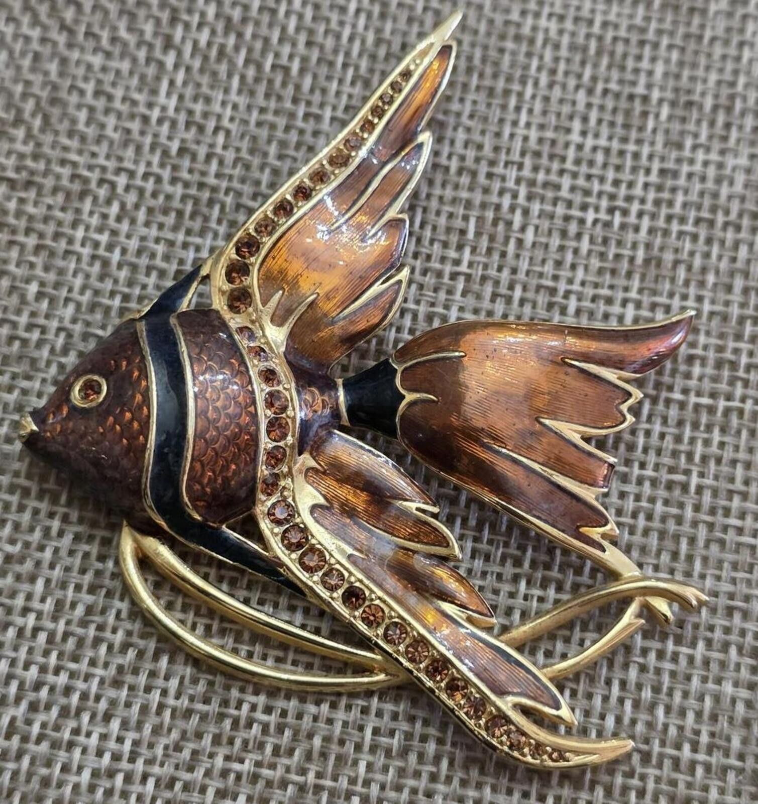 Swarovski Vintage SWAROVSKI Enamel Angelfish Orange Gold Pin Brooch Size ONE SIZE - 5 Thumbnail